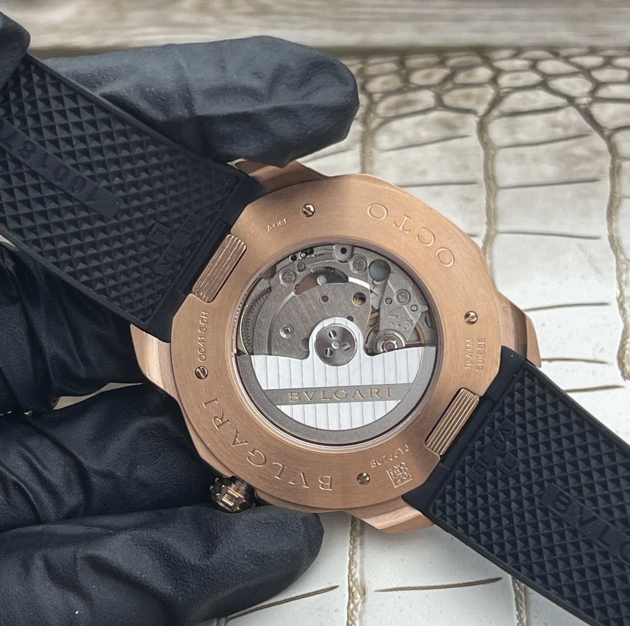 BVLGARI OCTO Series: Unique Octopus Design Watch with Noble Accelerator - 图片 6