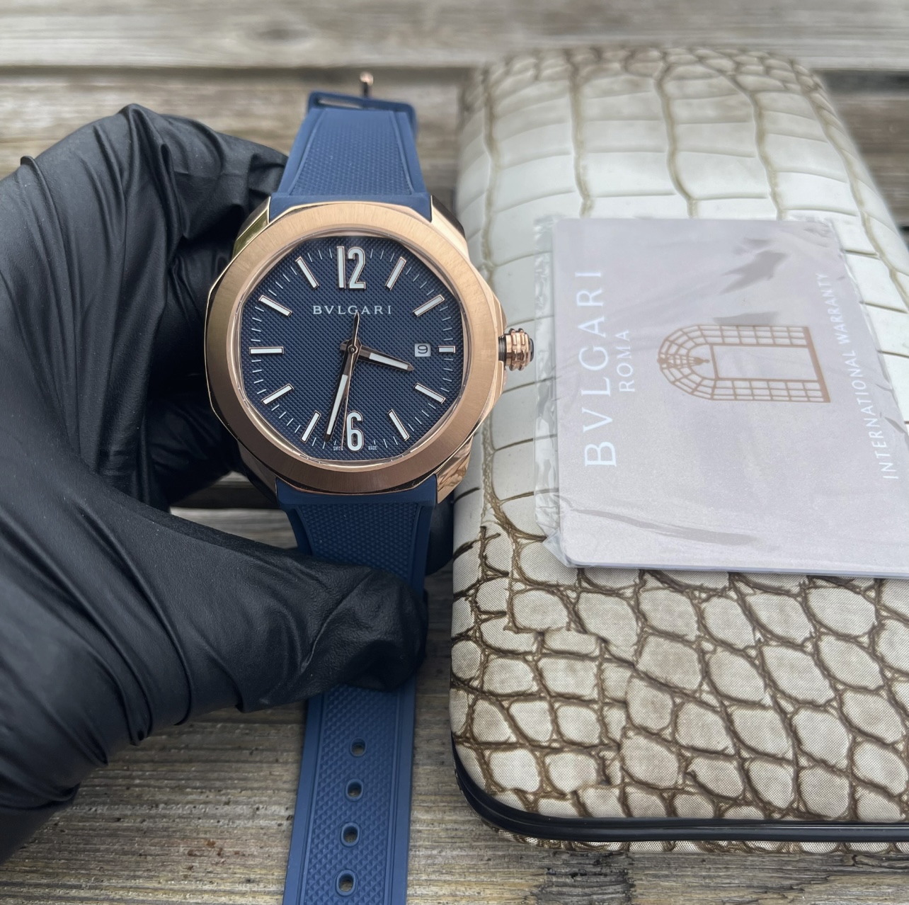 BVLGARI OCTO Series: New Japan Steel City Watch with Octopus Design - 图片 8