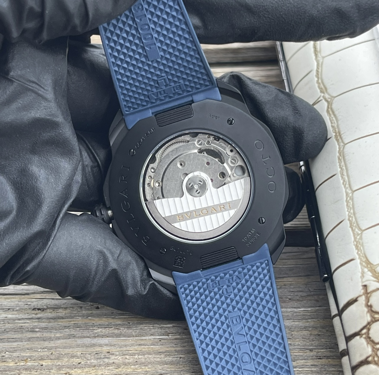 BVLGARI OCTO Series: Unique Octopus Design with Noble Accelerator Aesthetics - 图片 5
