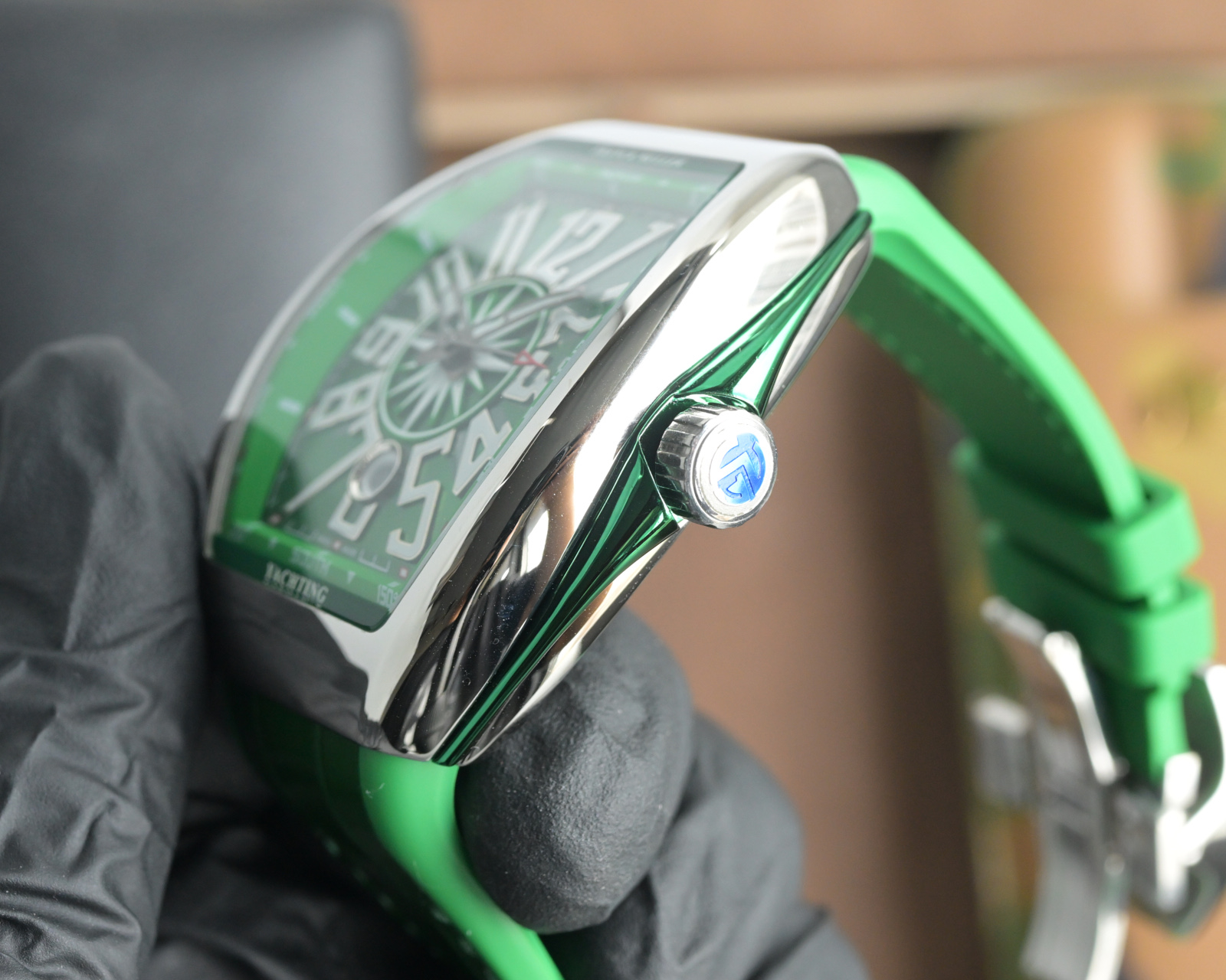 “Review: 1725 Frank Muller V45 SC DT Series Watch with Automated Machine Cores and Unique Design” - 图片 5