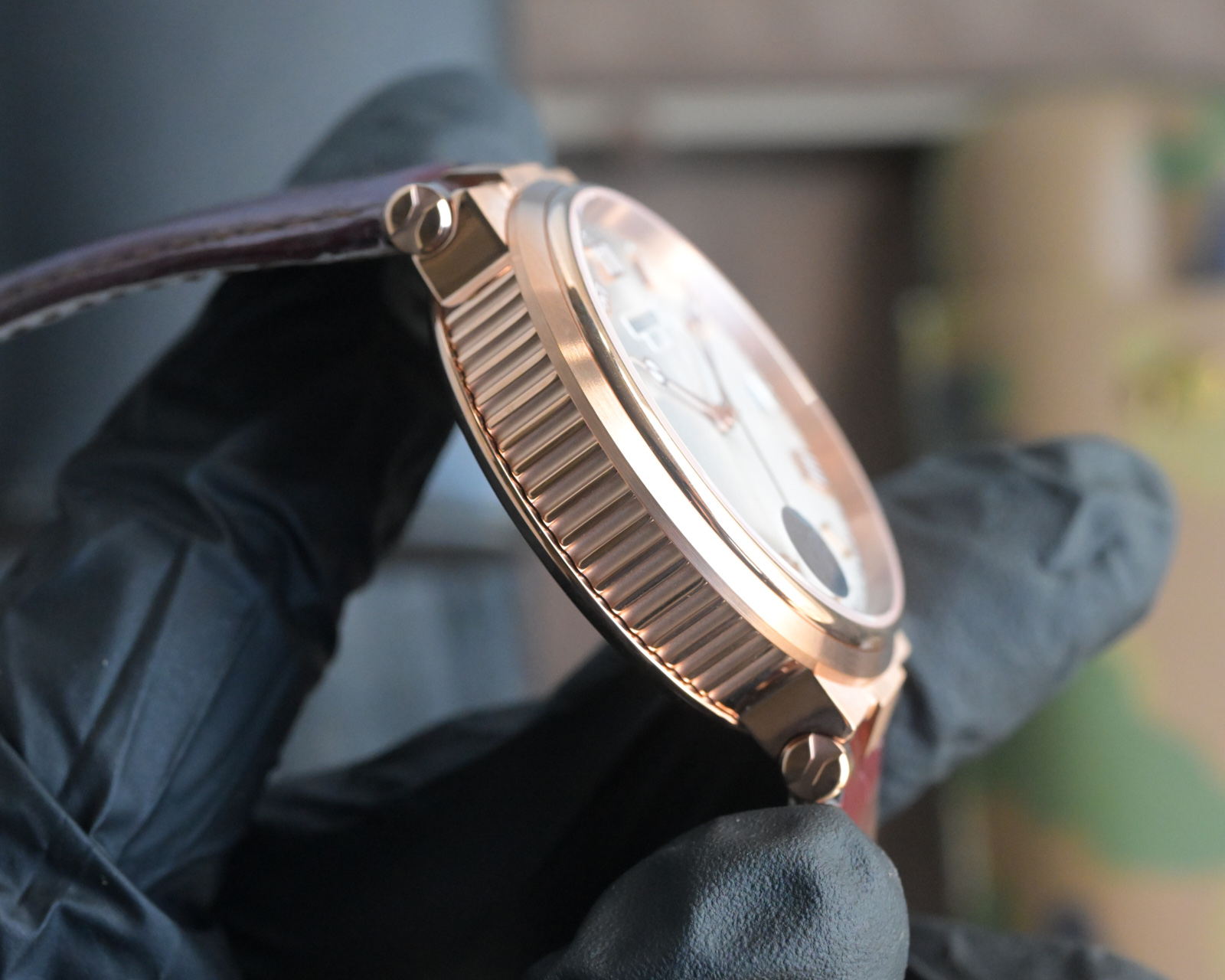 Luxury Wristwatch Launch: White Shells, Beryllium, Crocodile Skin – New Product with Original Features - 图片 6