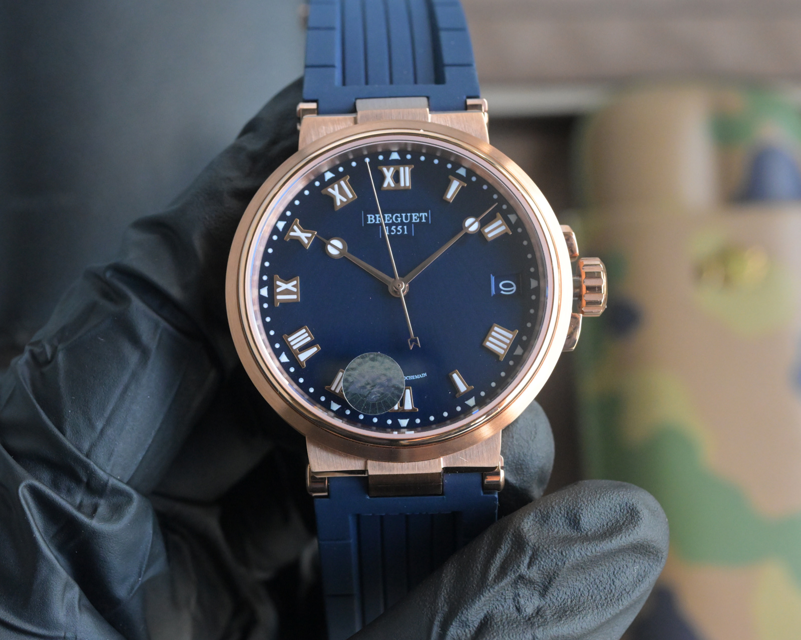 Luxury White Shell Wristwatch 4025 with Beryllium P4140 Crocodile Skin – New CF Rose Product Launch - 图片 7