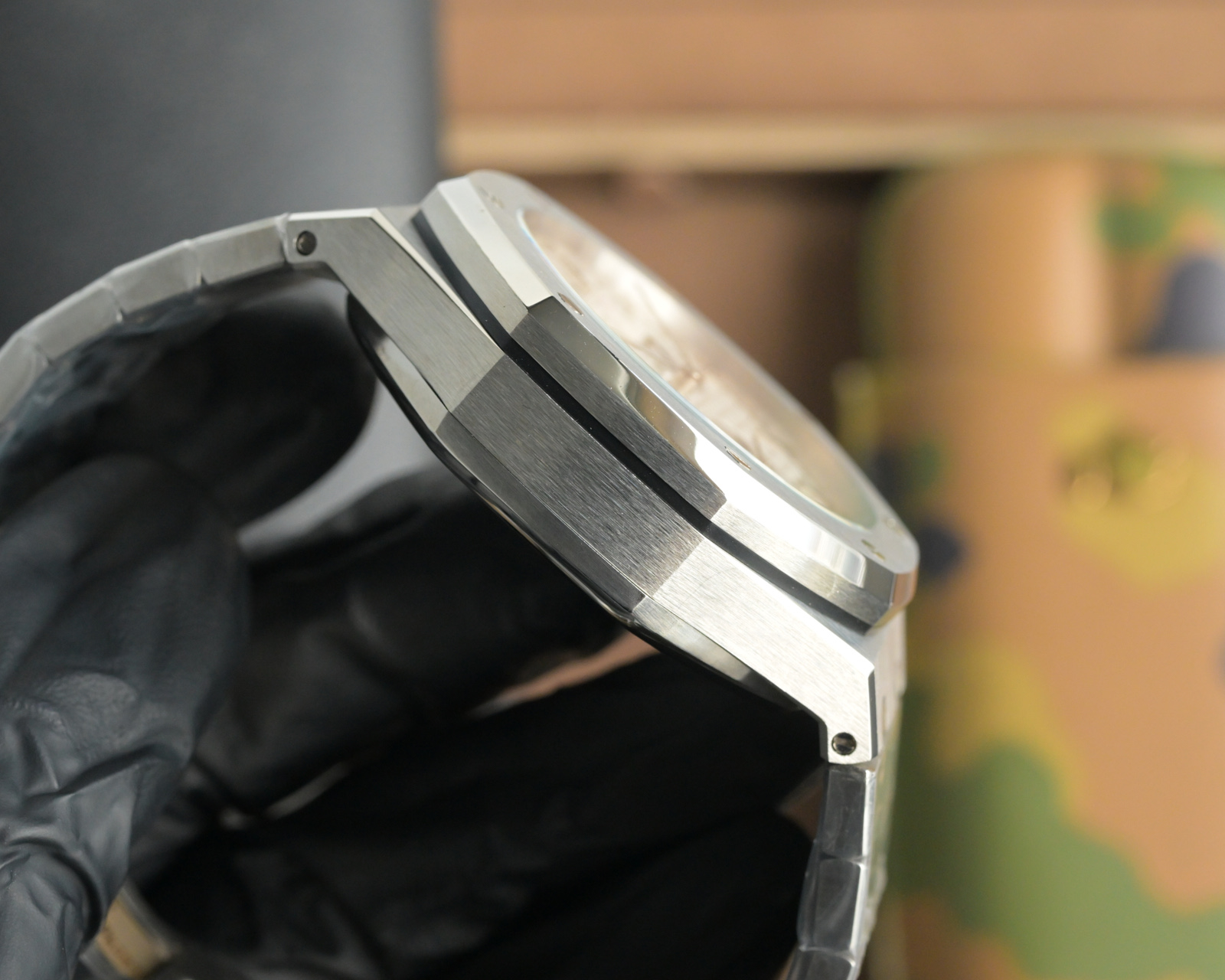 “Associated Press Abby Royal Oaks Watch Review: Dual-Site Automatic Machine Core, 316L Steel, 41mm Size” - 图片 4