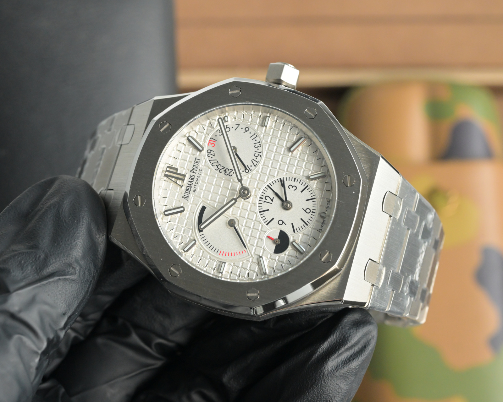 “Associated Press Abby Royal Oaks Watch Review: Dual-Site Automatic Machine Core, 316L Steel, 41mm Size” - 图片 5
