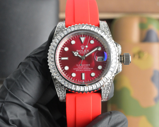 Rolex Submariner Red Dial Automatic Men's Watch with Customized Diamond Bezel 1 Rolex Submariner Red Dial Automatic Men's Watch with Customized Diamond Bezel