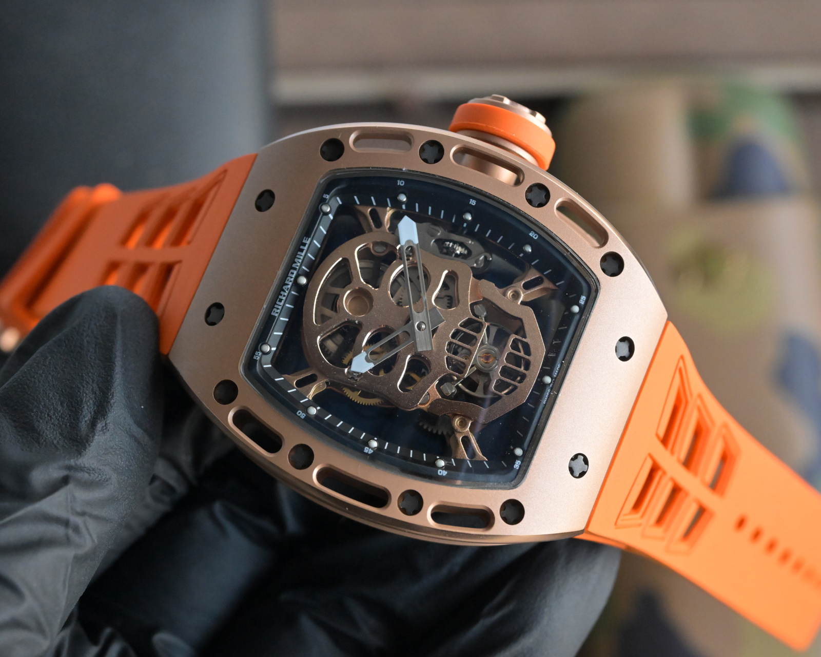 Richard Mille RM 052 Caixa caveira em ouro rosa, parafusos de moldura preta, mostrador esqueleto caveira, pulseira de borracha laranja 42,7 mm masculino mecânico
