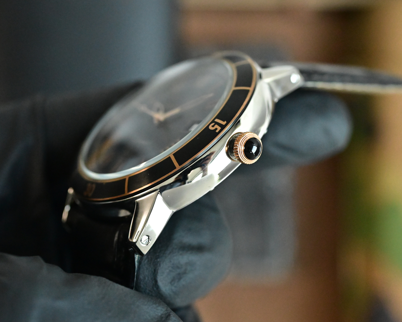 Cartier Ronde Croisiere de Cartier stainless steel and rose gold case, black bezel, black dial, black leather strap 42mm Men's Automatic