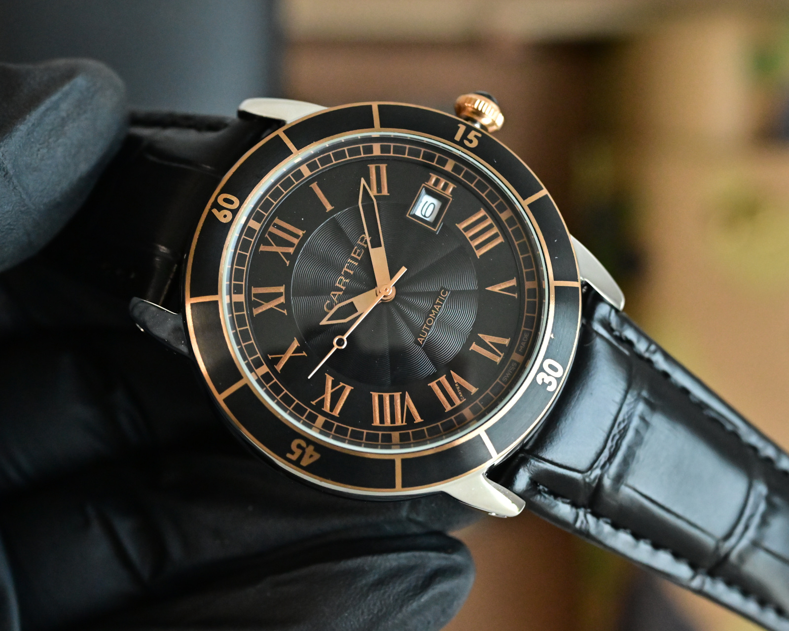 Cartier Ronde Croisiere de Cartier stainless steel and rose gold case, black bezel, black dial, black leather strap 42mm Men's Automatic