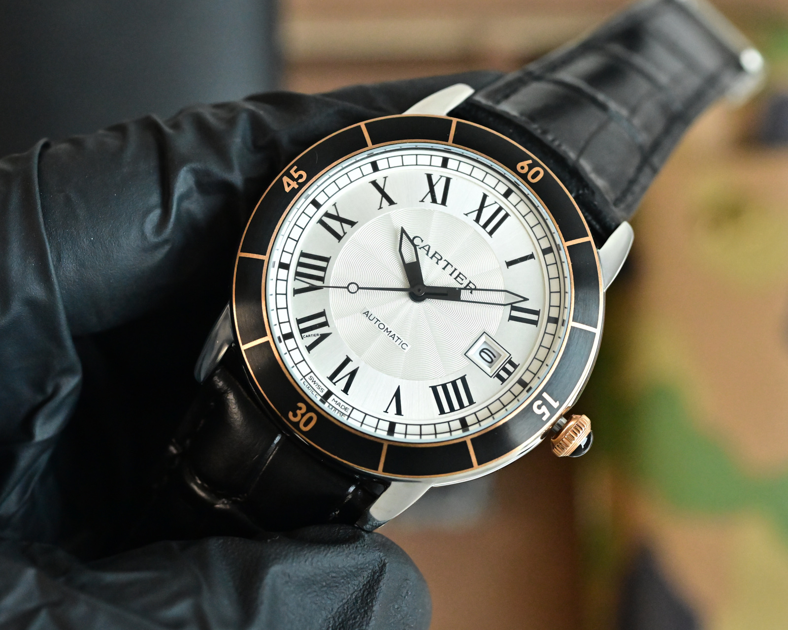 Cartier Ronde de Cartier silver case, black bezel, silver dial, black strap 42mm Men's Automatic