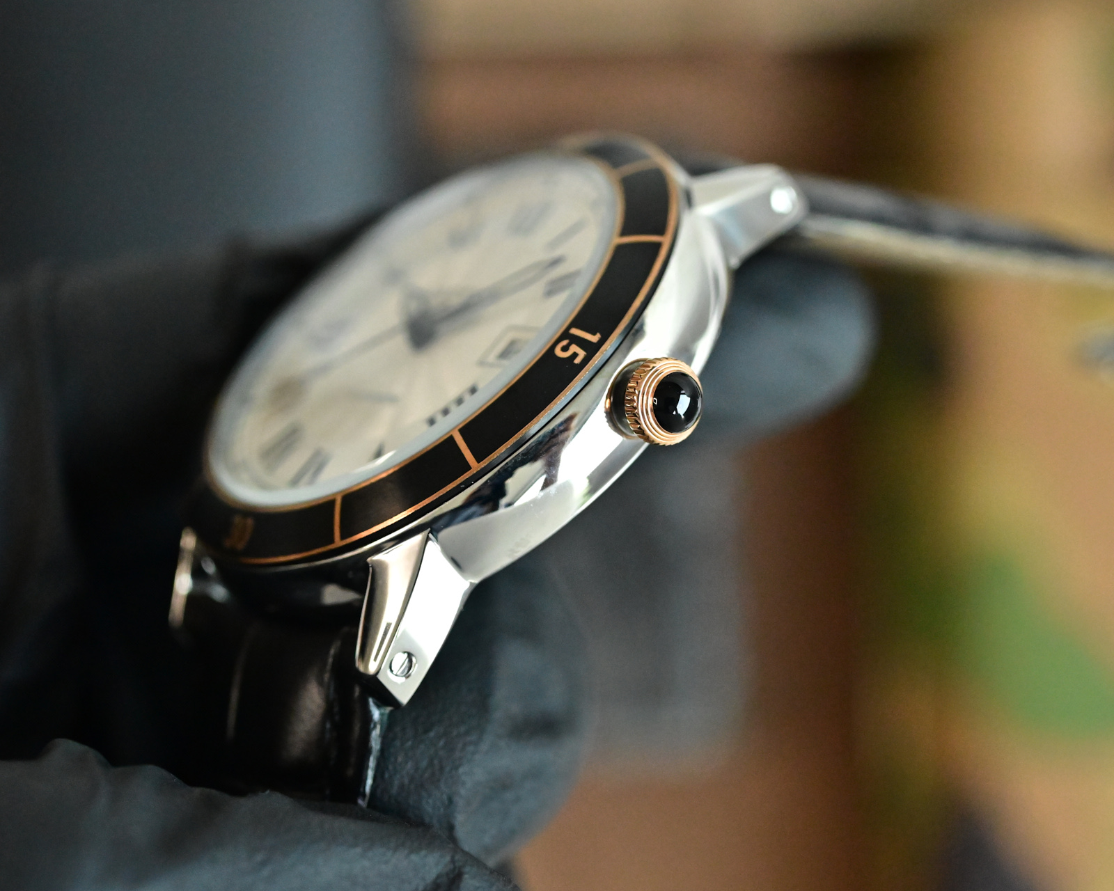 Cartier Ronde de Cartier silver case, black bezel, silver dial, black strap 42mm Men's Automatic