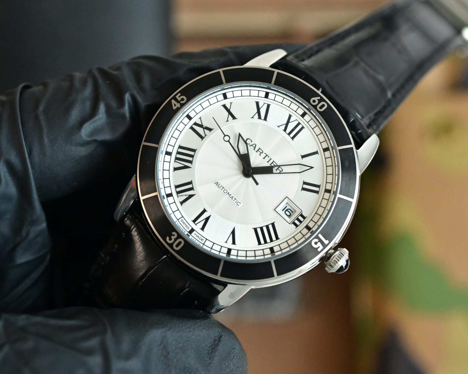 Cartier Ronde Croisiere de Cartier stainless steel case, black bezel, silver dial, black leather strap 42mm Men's Automatic