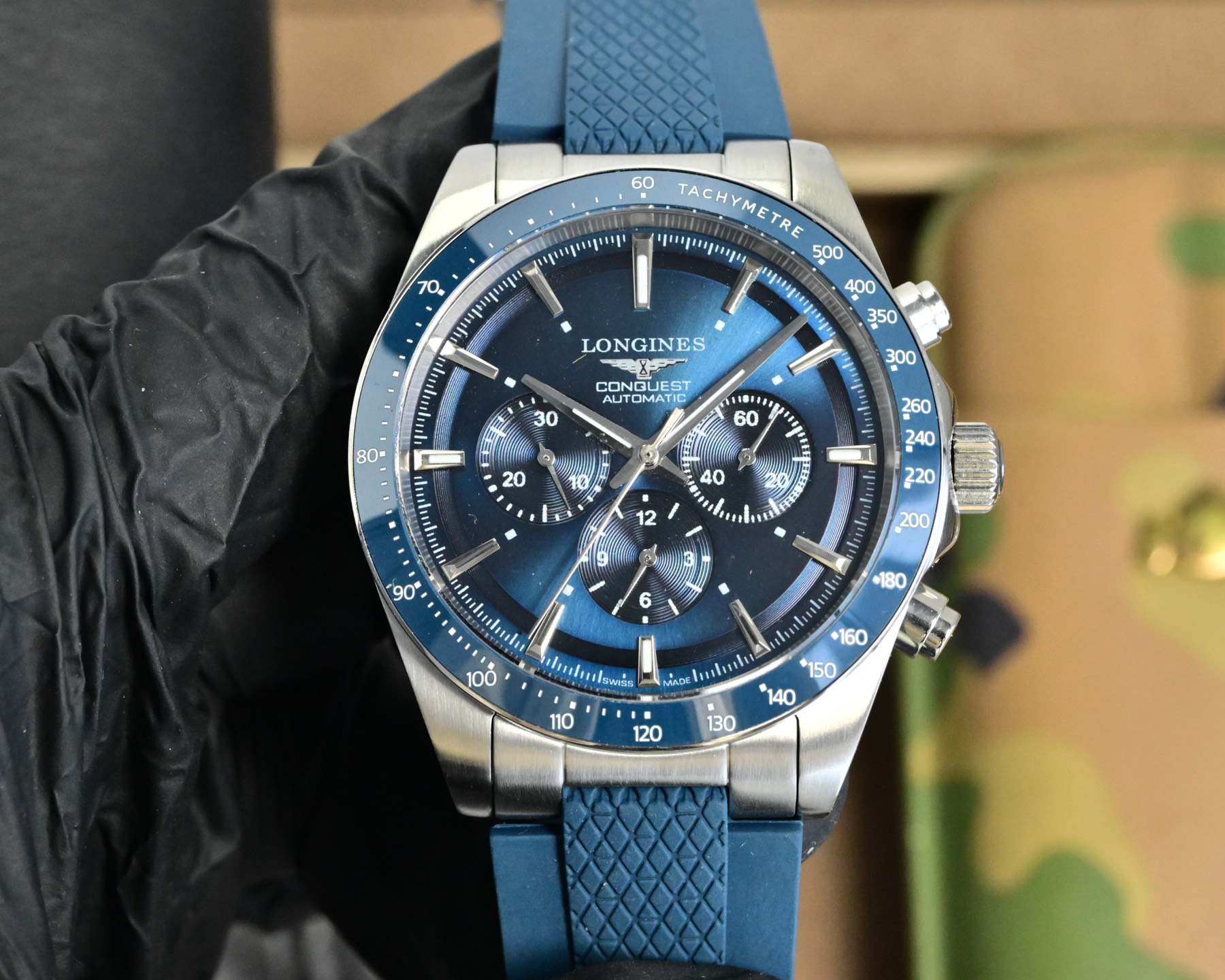Longines Conquest Chronograph stainless steel case, black bezel, white dial, black rubber strap 41mm Men's Automatic