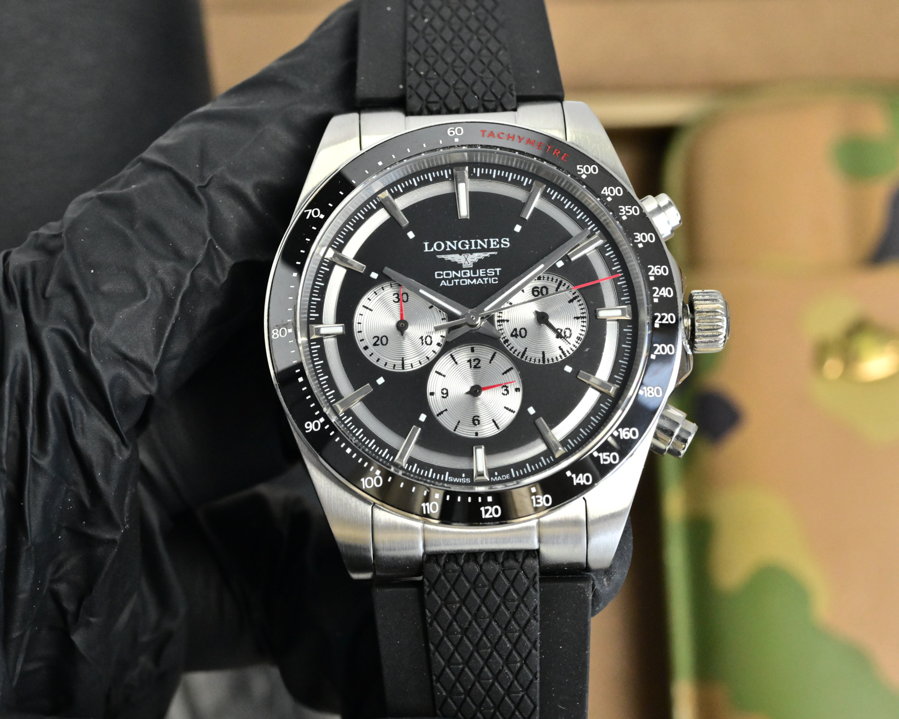 Longines Conquest Chronograph stainless steel case, black bezel, white dial, black rubber strap 41mm Men's Automatic
