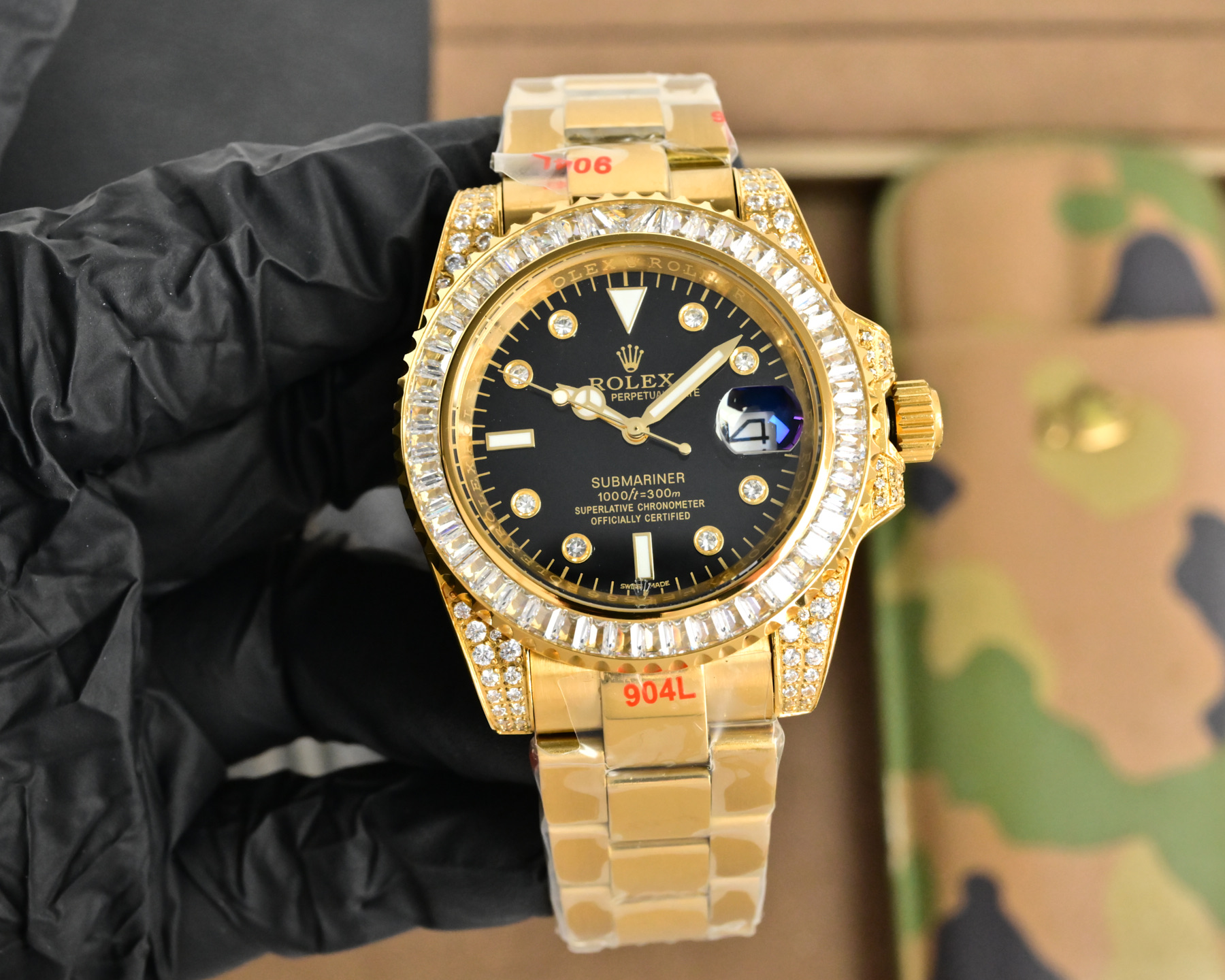 Rolex Submariner Date silver case and bracelet, diamond-set bezel, green dial 40mm Men's Automatic