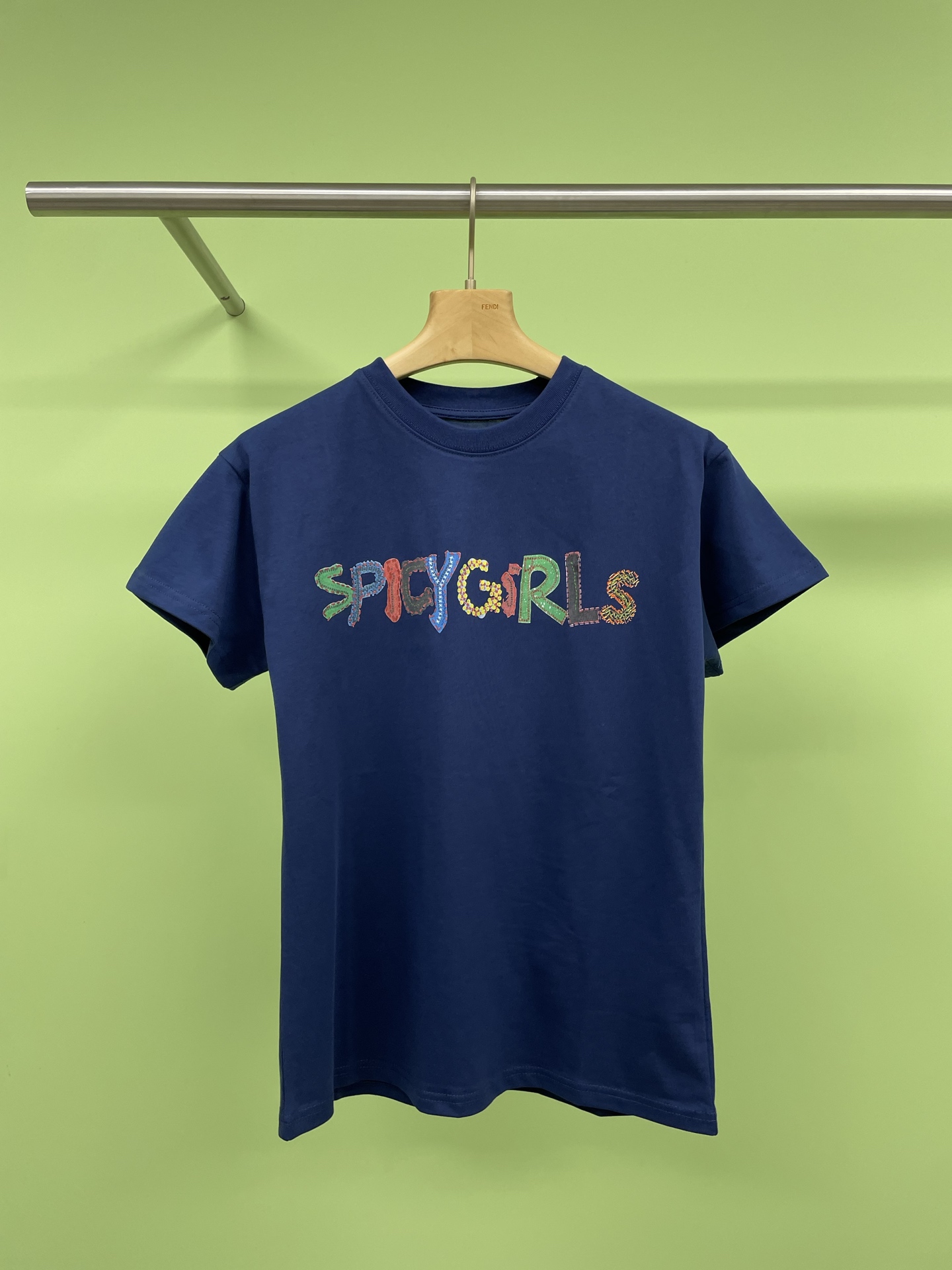 NO:311934,Short  Sentence short sentence designer hand-painted flat T-shirt, this English sentence is destined to make it a more interesting T-shirt. Everyone is more or less expecting something. Putting what you expect on your body may achieve your wish faster. This T-shirt has a colorful ice cream color scheme, a full summer atmosphere, blue baby blue, fresh and low-key teenager feel off-white, lively milky feeling, cleaner and clearer colors, and a sweet and cool feeling when worn.  It is very outstanding when paired with solid color shorts or jeans. A solid and heavy pure cotton T-shirt has a good texture and weight, which is comfortable to wear, breathable and not stuffy. It is a T-shirt that I love to wear in summer. The round neck is loose and straight style, which makes it look slim and not picky. It is a loose and shoulder-length design, and it will not collapse. I really love it. The hand-painted cute graffiti-feeling English font printing design is more personalized, interesting and cute, without a childish feeling, it is durable and not greasy and eye-catching. I will wear it in summer.  SML P, shorts, jeans, tees, t-shirt, alexander wang19860909Short Sentence短句设计师手绘平面T恤,这个英文句子注定让它变成更有趣的一件T恤,大家都或多或少在期许着一些东西,把你期许的东西穿在身上或许能更快的愿望达成,这件T恤拥有着冰淇淋的彩色配色,满满的夏日氛围感,蓝色系的baby蓝,清新和低调少年感米白色,活泼奶呼呼的感觉,更干净又清透的色彩,穿上有种甜酷感,搭配起纯色短裤或者牛仔裤都很出彩,扎实克重的纯棉T恤,质感份量感妥妥的好,好穿舒适,透气不闷热,是夏天里会爱穿的T恤啦,圆领宽松直筒的版型,显瘦不挑人的好穿,宽松落肩型设计,不会垮的慵懒感,真的很爱了,手绘可爱涂鸦感英文字体印花设计,更加的有个性趣味可爱,又不会有幼稚感,耐看不腻还很吸睛,听我的夏天就穿它. 码数SML P,,shorts,jeans,tees，t-shirt,alexander wang,Women's clothing