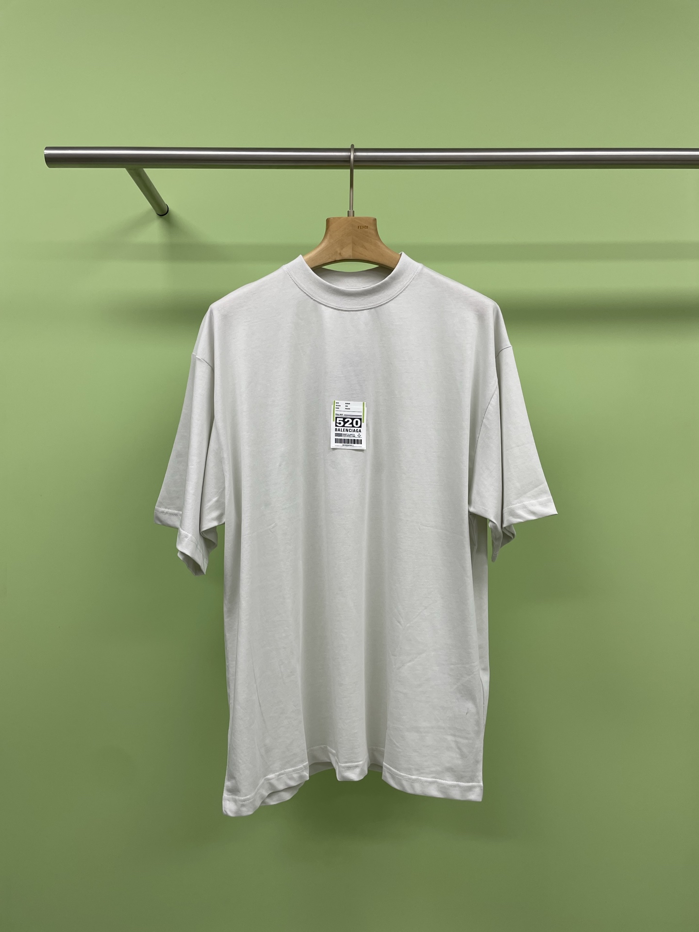 NO:332483,Balenciaga Balenciaga 520 Festival Limited Series Boarding Pass Couple T-shirts, Valentine's Day is coming soon!  This Valentine's Day limited couple comes to get, responding to the soft mood of midsummer with a relaxed and comfortable attitude, translating the confession language into design language, injecting intriguing details into daily life, and creating a 520 pattern tag inspired by luggage tags. Welcome to take a balenciaga 