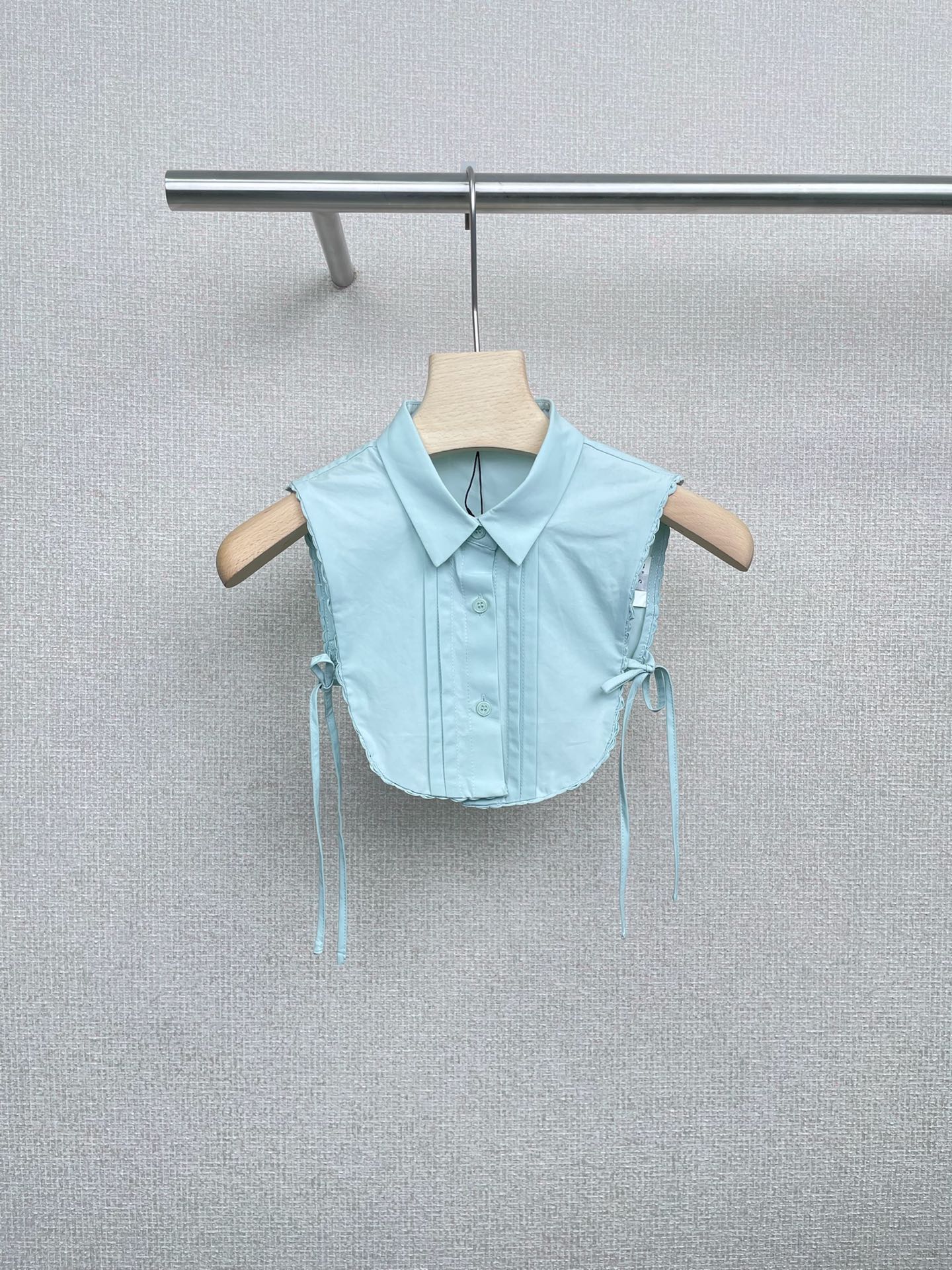 NO:473374,Shushutong 2025 early autumn new trendy design lace fake collar, a superb fake collar, the real thing is better than the picture, the details are super exquisite, the high-end feeling is beautiful, the sense of high quality is directly full, three-dimensional tailoring + textured fabric, instantly becomes a rich lady when worn, commuting and dates are super eye-catching, lazy people wear the ceiling, casual kit T/sweatshirts, instantly change the design sense suit, who knows the happiness of sleeping for more than 800 hours in the morning, wear more than one coat, and wear it, directly unlock N new combinations, saving money and fashionable. SML, hoodie, sweatshirts, alexander wang19860909Shushutong2025早秋新款潮流设计花边假领,一款超绝的假领子,实物比图片还好看,细节走线超精致,搭配大衣、针织衫都绝美,高级感直接拉满,立体剪裁+质感面料,戴上瞬间变富家大小姐,通勤约会都超吸睛,懒人穿搭天花板,随便套件T/卫衣,秒变设计感套装,早八多睡半小时的快乐谁懂啊,一衣多穿绝绝子旧衣服叠戴它,直接解锁N种新搭配,省钱又时髦. 码数SML,,hoodie,sweatshirts,alexander wang,Women's clothing