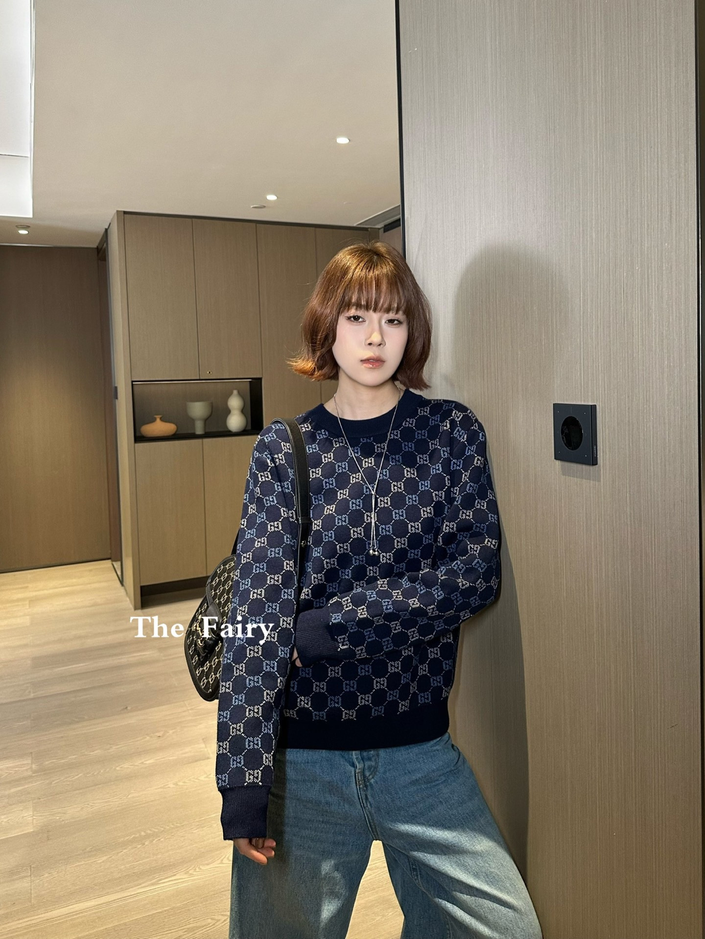 NO:694217,,,19860909,,,Women's clothing