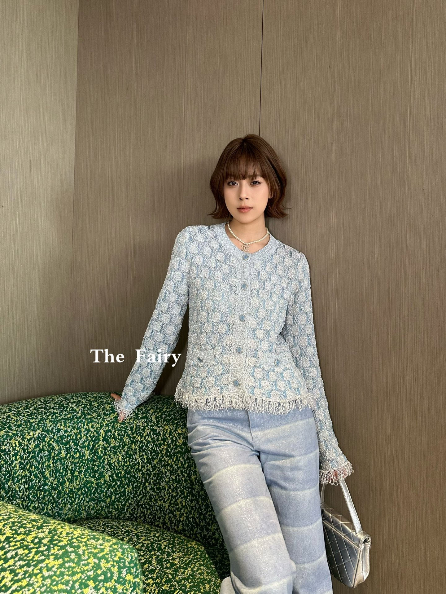 NO:694255,,,19860909,,,Women's clothing