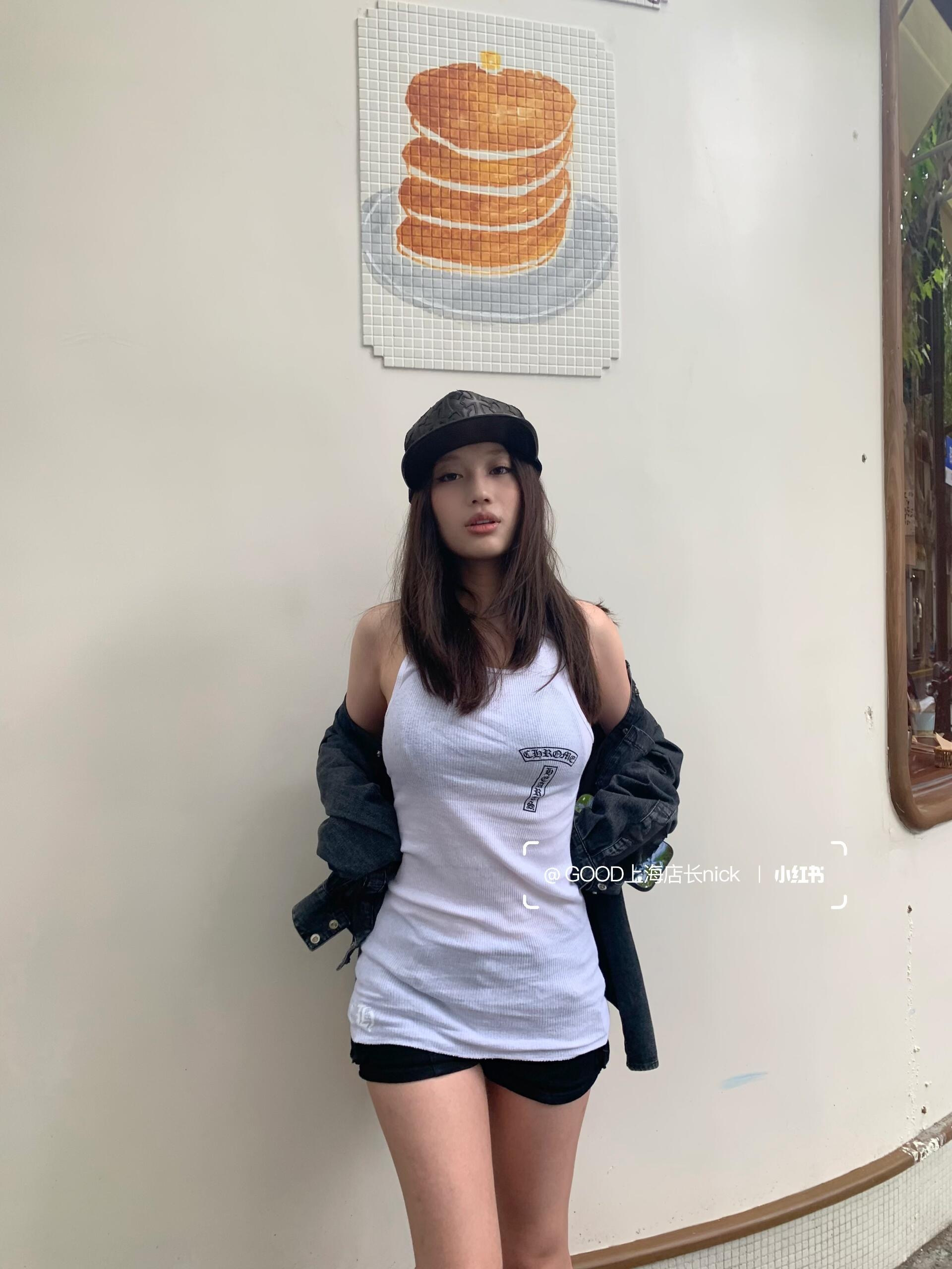 NO:694253,,,19860909,,,Women's clothing