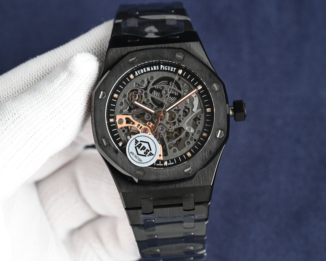 NO:393821,APS new model: white shell black shell Audemars Piguet Royal Oak offshore 15407ST.OO.1220ST.01 Men's mechanical watch Calibre 3132 integrated movement, 41mm diameter, dark gray dial shape round dial material hollow dial, matched with rose gold fluorescent three-dimensional hour marker and Royal Oak pointer mirror material anti-glare processing sapphire crystal glass mirror crown material stainless steel, screw-in crown back transparent back, anti-glare sapphire glass mirror, audemars19860909APS新款: 白壳 枚壳 黑壳 爱彼皇家橡树离岸型15407ST.OO.1220ST.01男士机械腕表 Calibre 3132一体机芯,41mm直径,深灰色表盘形状圆形表盘材质镂空表盘,搭配玫瑰金荧光立体时标和皇家橡树指针表镜材质防眩光处理蓝宝石水晶玻璃表镜表冠材质精钢,旋入式表冠背透背透,防眩蓝宝石玻璃镜面,,audemars,Watch