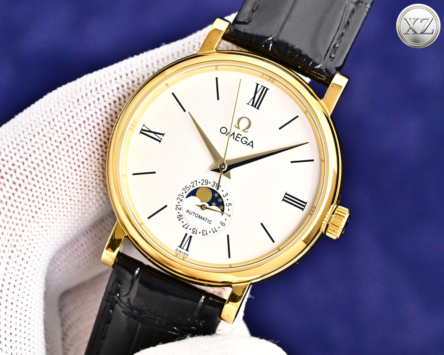 NO:924256,The latest popular recommendation [strong], new model - Omega. Moon phase series. Men's watch is simple yet elegant [Victory] equipped with precise Swiss ETA2824-2 movement (6-digit true calendar and 24-hour sun, moon and star function) 40mm diameter, 316 stainless steel case, wear-resistant and scratch-resistant sapphire glass, imported Italian calfskin, original quality pin buckle, with super waterproof function  Retro style, classic works, long-lasting charm, high-end luxury, a must-have for gentlemen, omega, cowhide19860909最新火爆推荐[强],新款- 欧米茄 .月相系列.男士腕表简单不失大气[胜利]搭载精准瑞士ETA2824-2机芯（6字位真日历与24小时日月星辰功能）40mm表径,316精钢表壳,耐磨抗刮蓝宝石玻璃,进口意大利小牛皮,原装品质针扣,具备超强防水功能 复古风格,经典著作,恒久魅力,高档奢华,绅士必备,,omega,cowhide,Watch