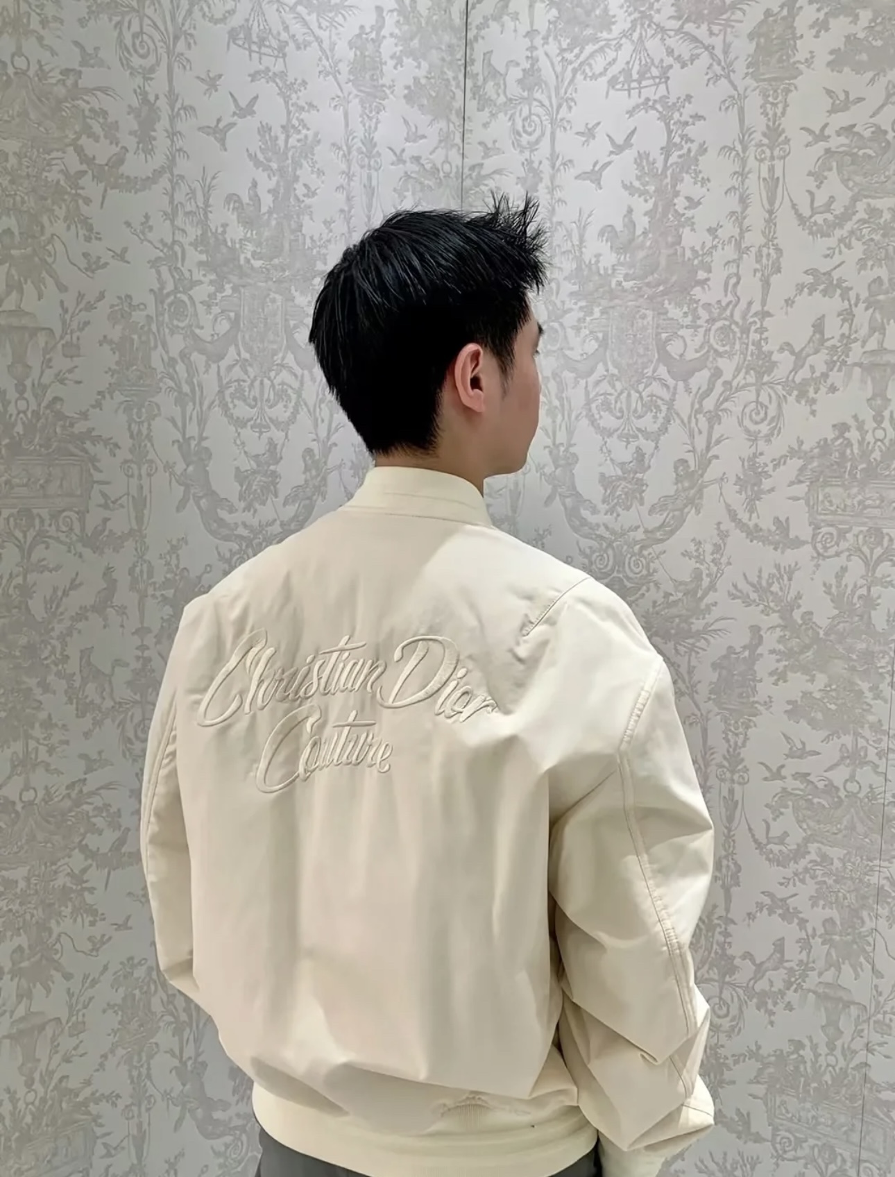 路易威登 Louis Vuitton 高定典藏名品高定成衣时装外套连衣裙衬衫T恤 #090CC71D 2
