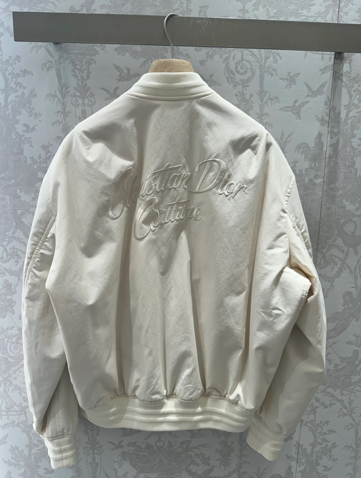路易威登 Louis Vuitton 高定典藏名品高定成衣时装外套连衣裙衬衫T恤 #090CC71D 4