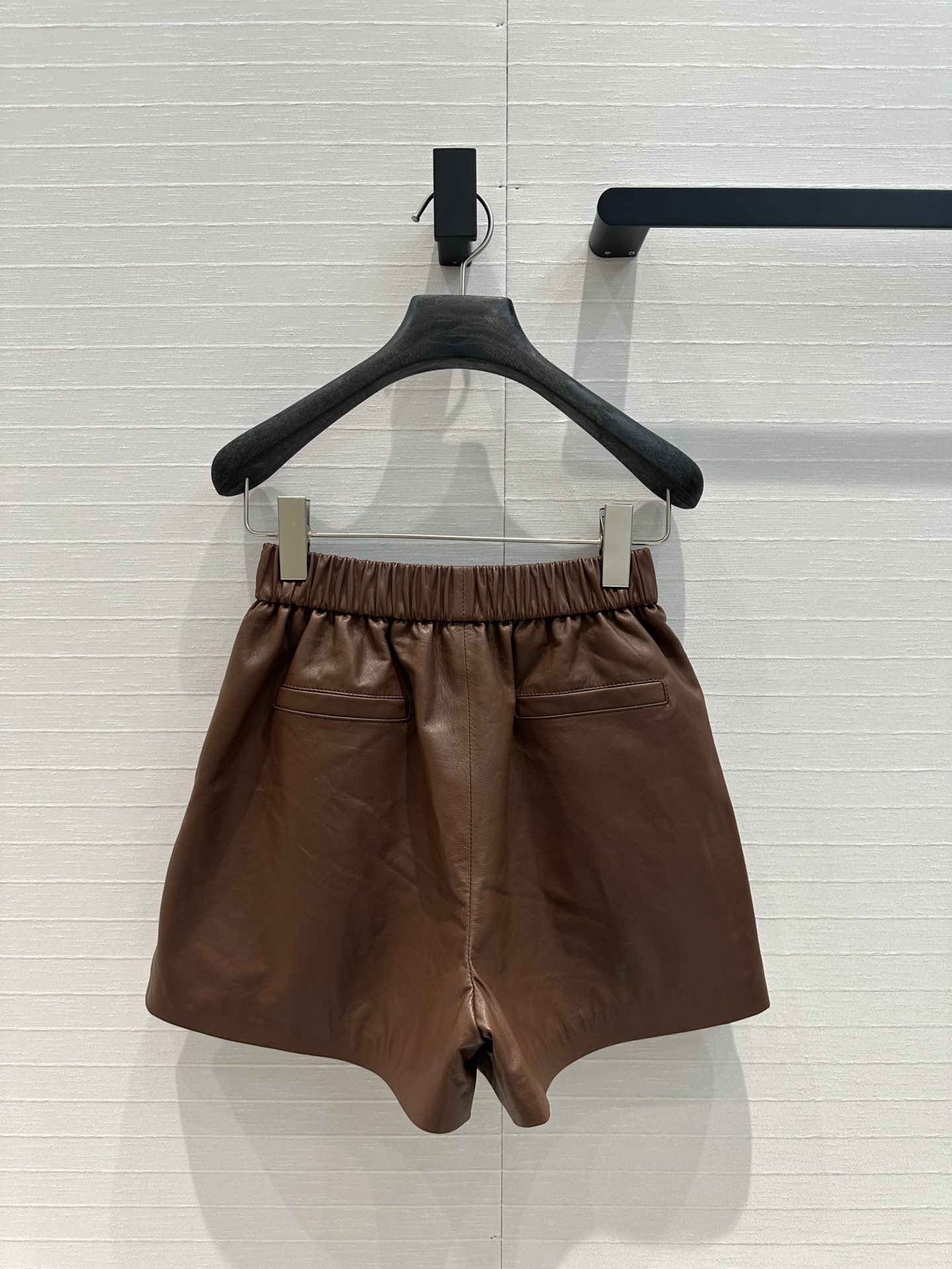 High-Quality Herm’s Sheep-Skin Shorts: Elegant, Exclusive, and Recreational Fashion Must-Have - 图片 8