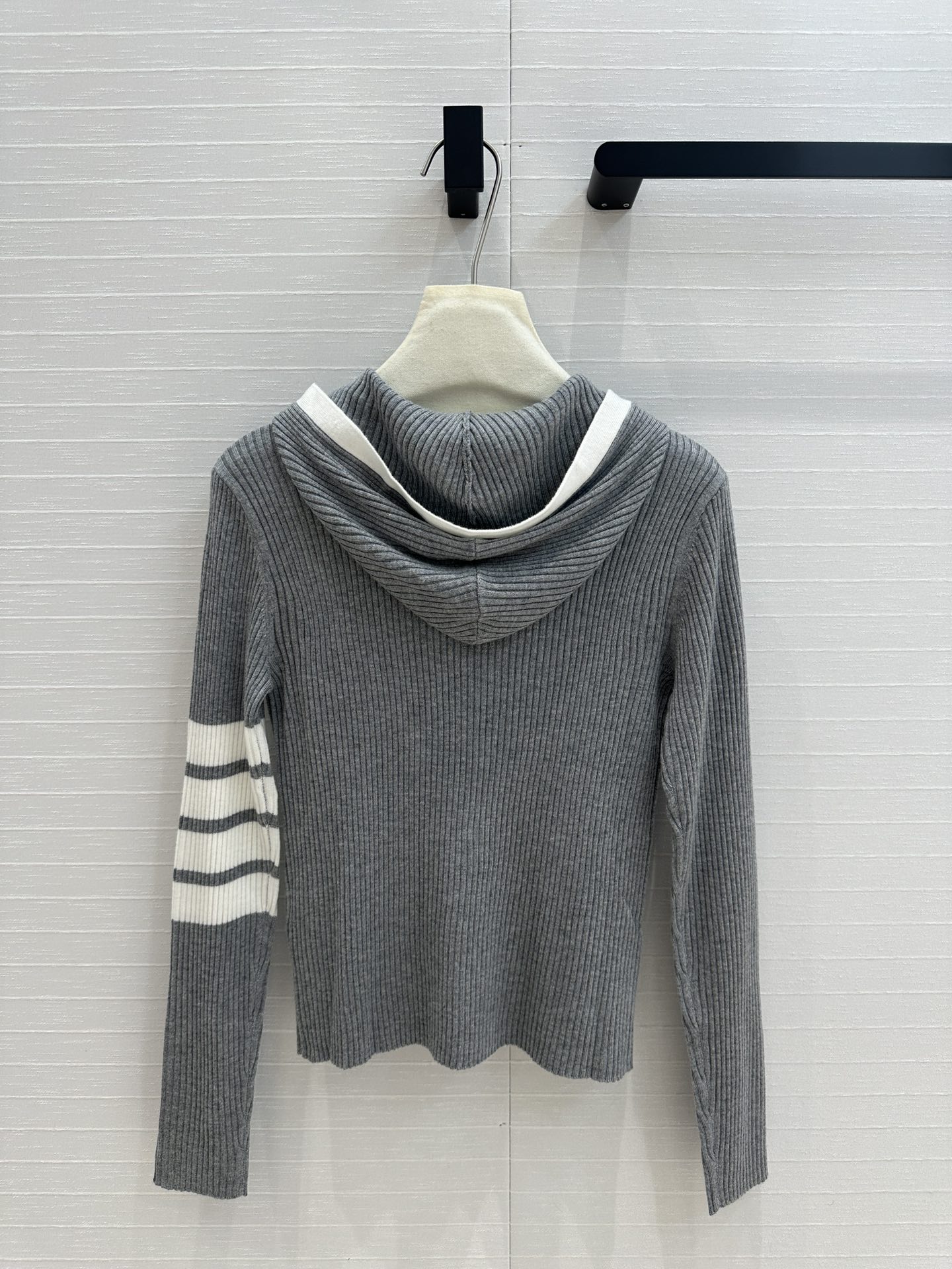 New 24-Year-Old Wool Needle Suit: Classic Style with Quality Details - 图片 9