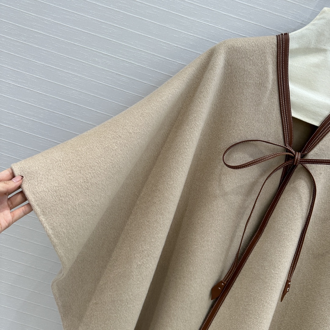 独家首发❤️高端品质！Loro Piana高奢老钱风！重工真皮包边工艺羊绒披肩大围巾斗篷！进口100%绵