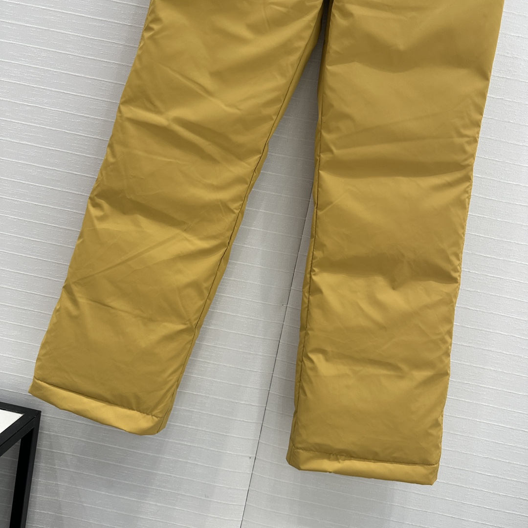 强烈推荐❤️Cha*秋冬coco滑雪系列！保暖度爆棚的运动休闲羽绒裤，防风束口裤脚设计，菱格压线口袋。直