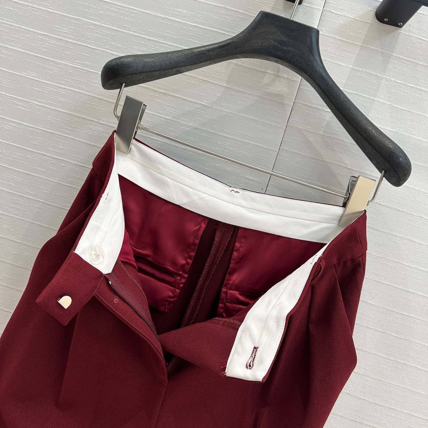 Luxurious One-Size-Fits-All Female Suit: Perfect Quality, Sizing Details, Ready to Buy - 图片 4