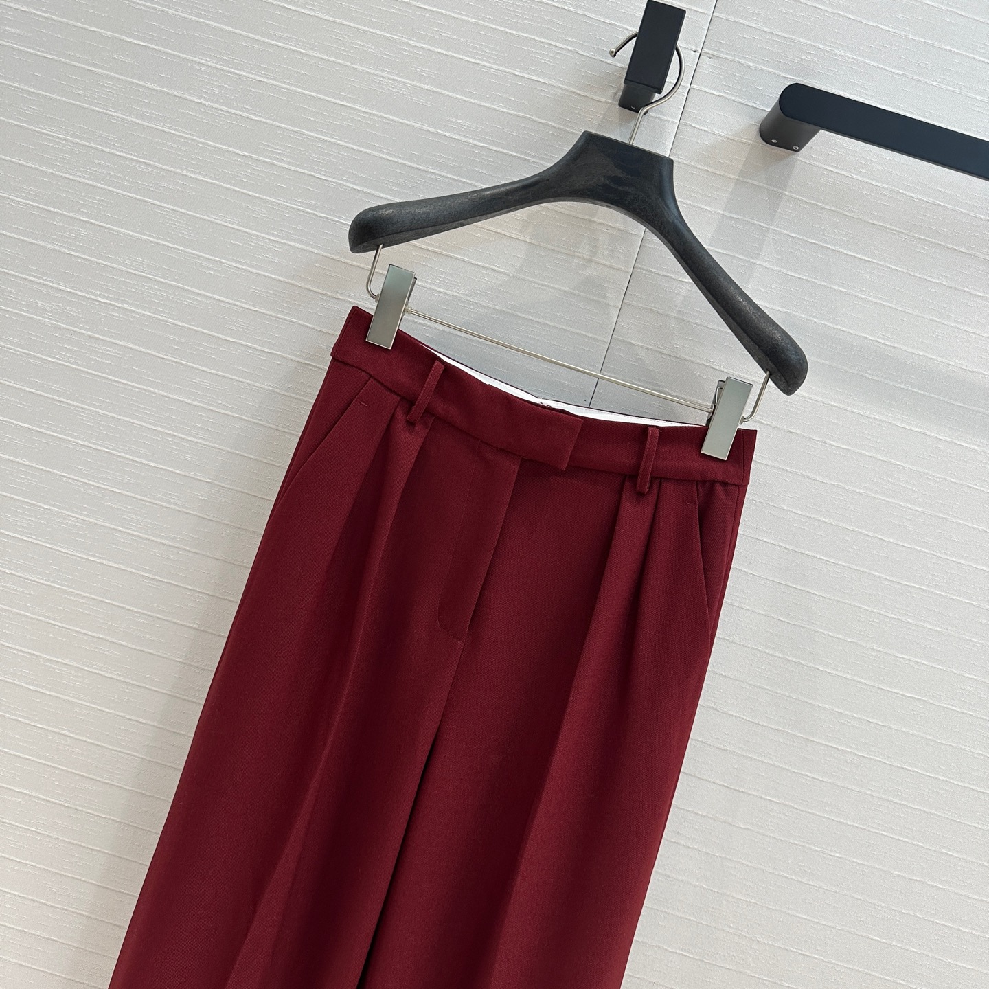 Luxurious One-Size-Fits-All Female Suit: Perfect Quality, Sizing Details, Ready to Buy - 图片 2