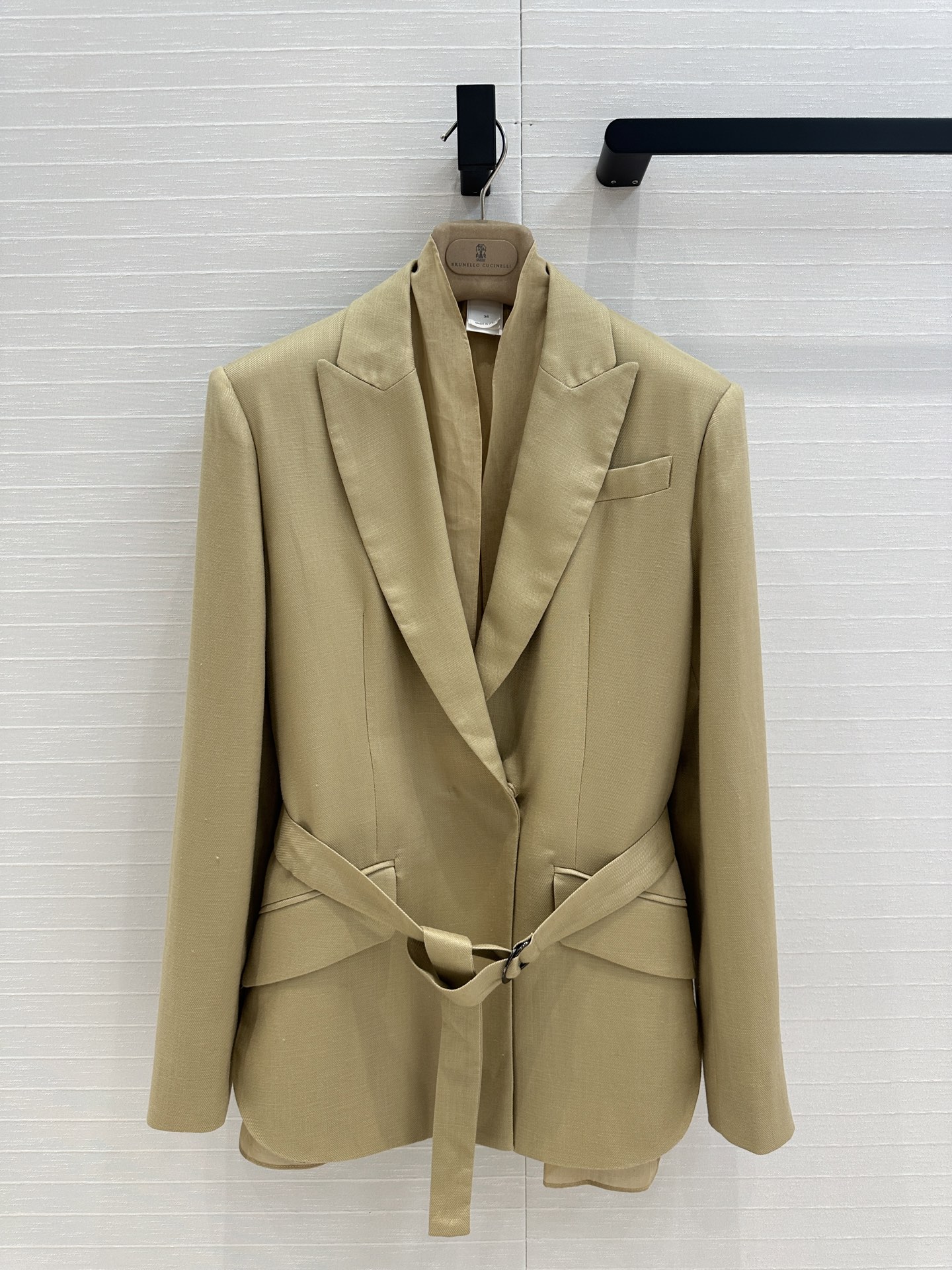 独家首发，原单品质❤️BC高智感穿搭！行走的高定老钱风穿搭，两件式系带收腰亚麻西装！极简主义奢华不简，以