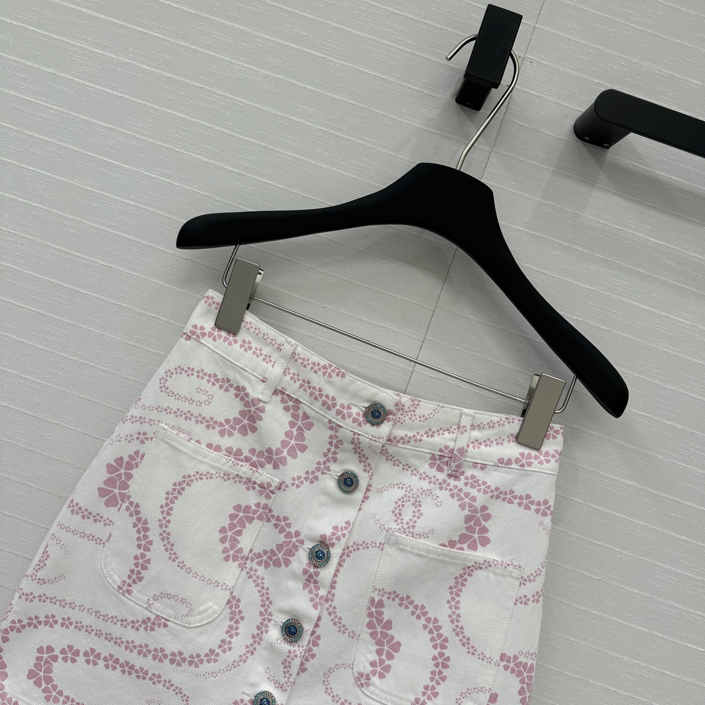 New “Viper” Wave-Printed Cowboy Skirts: High-End Style in Two Colors - 图片 2