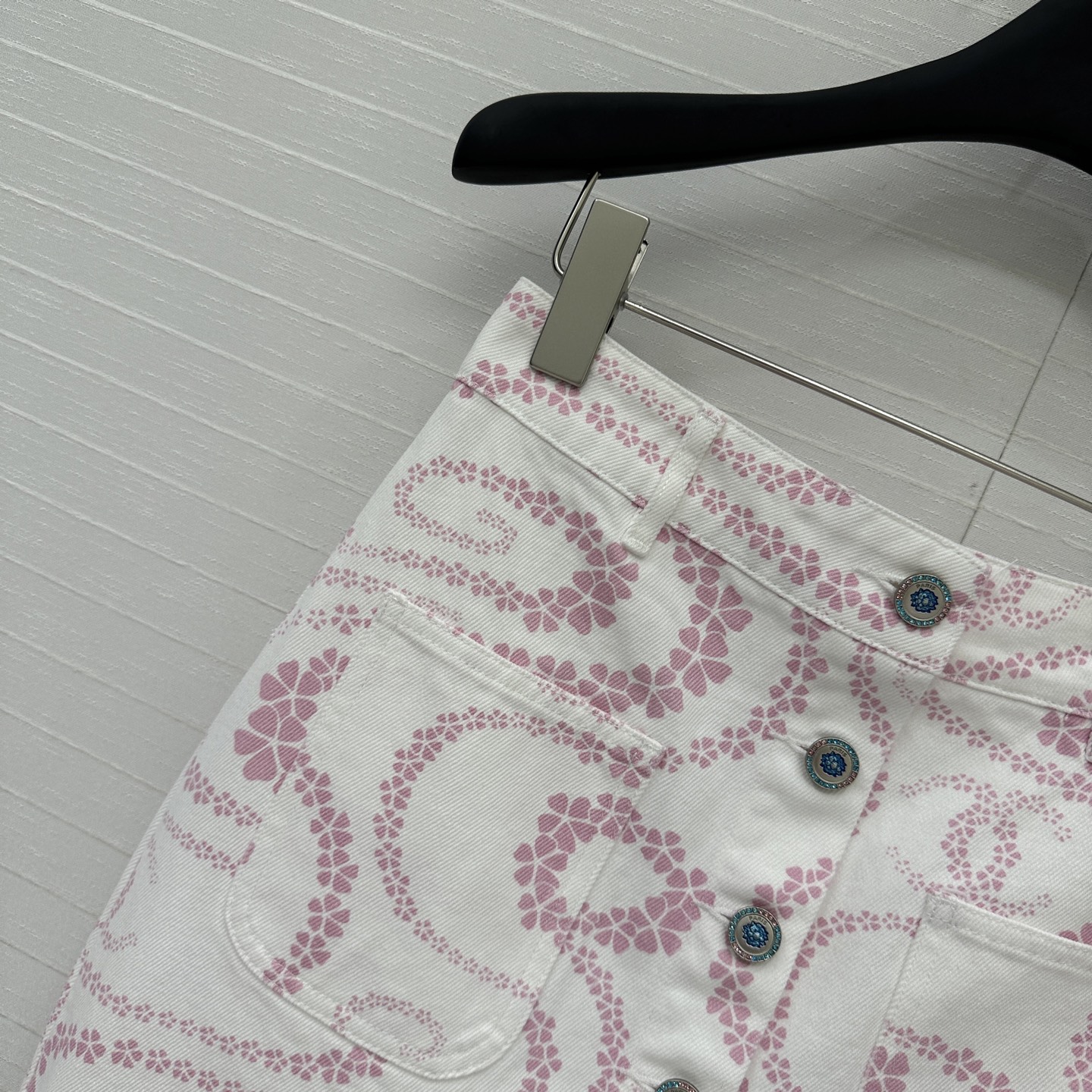 New “Viper” Wave-Printed Cowboy Skirts: High-End Style in Two Colors - 图片 3