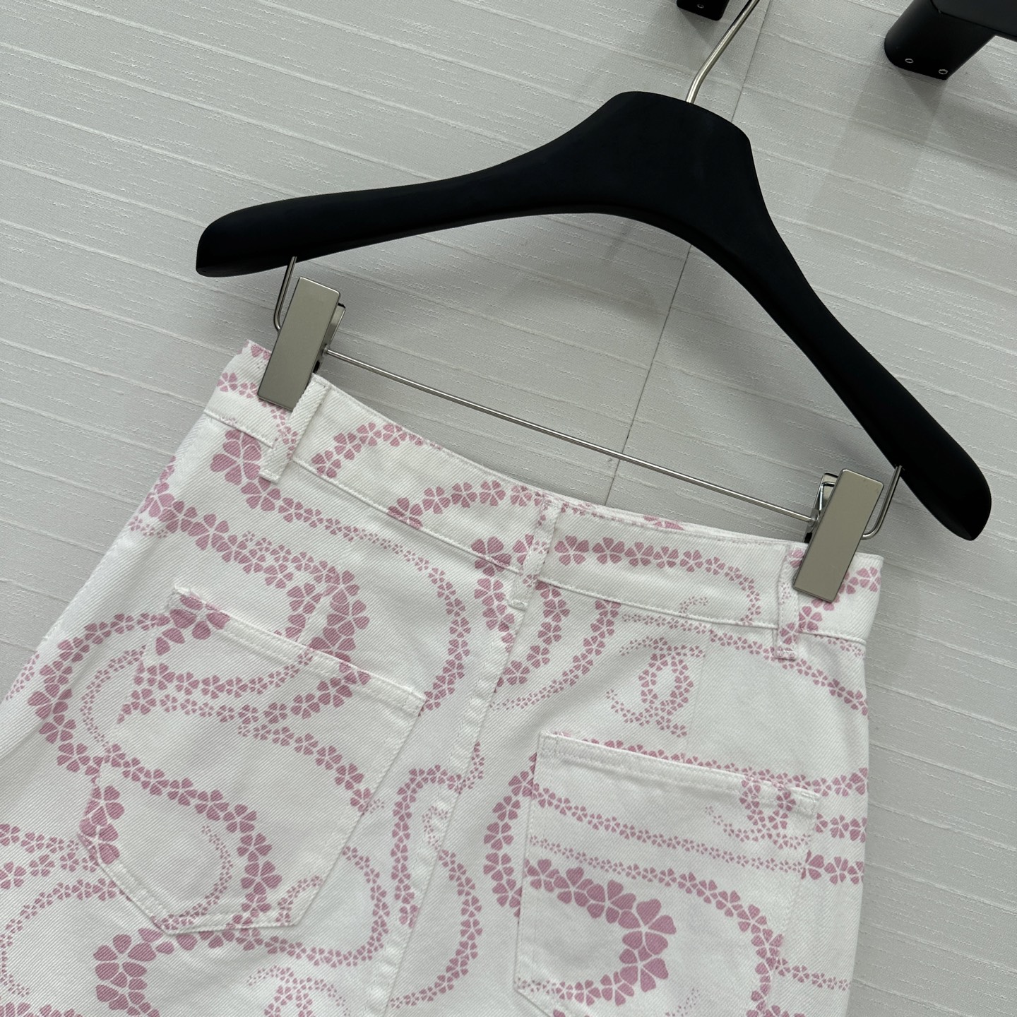 New “Viper” Wave-Printed Cowboy Skirts: High-End Style in Two Colors - 图片 9