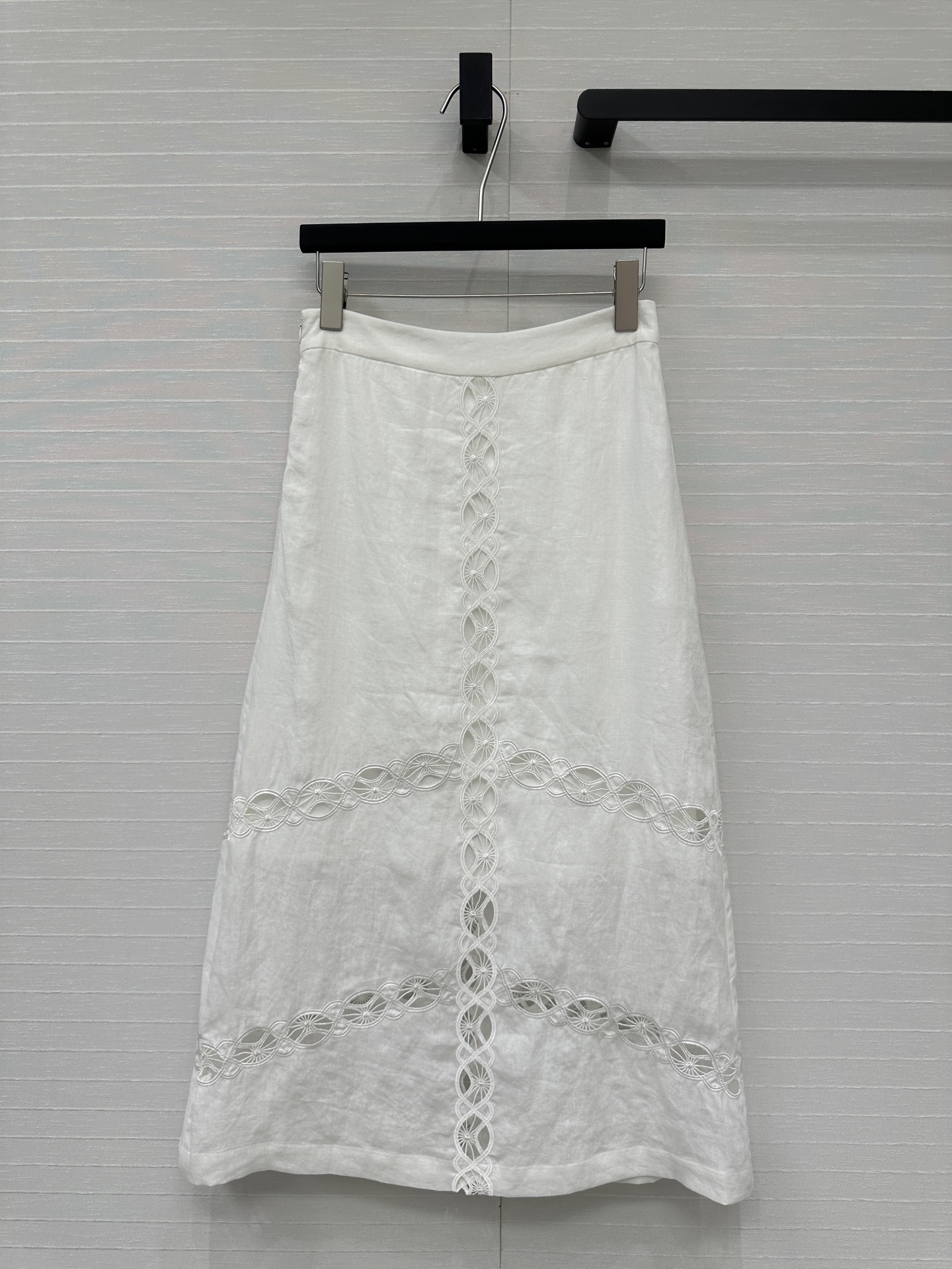Luxury French-Style Embroidered Linen Dress: Elegant and High-Quality Women’s Suit Option - 图片 1