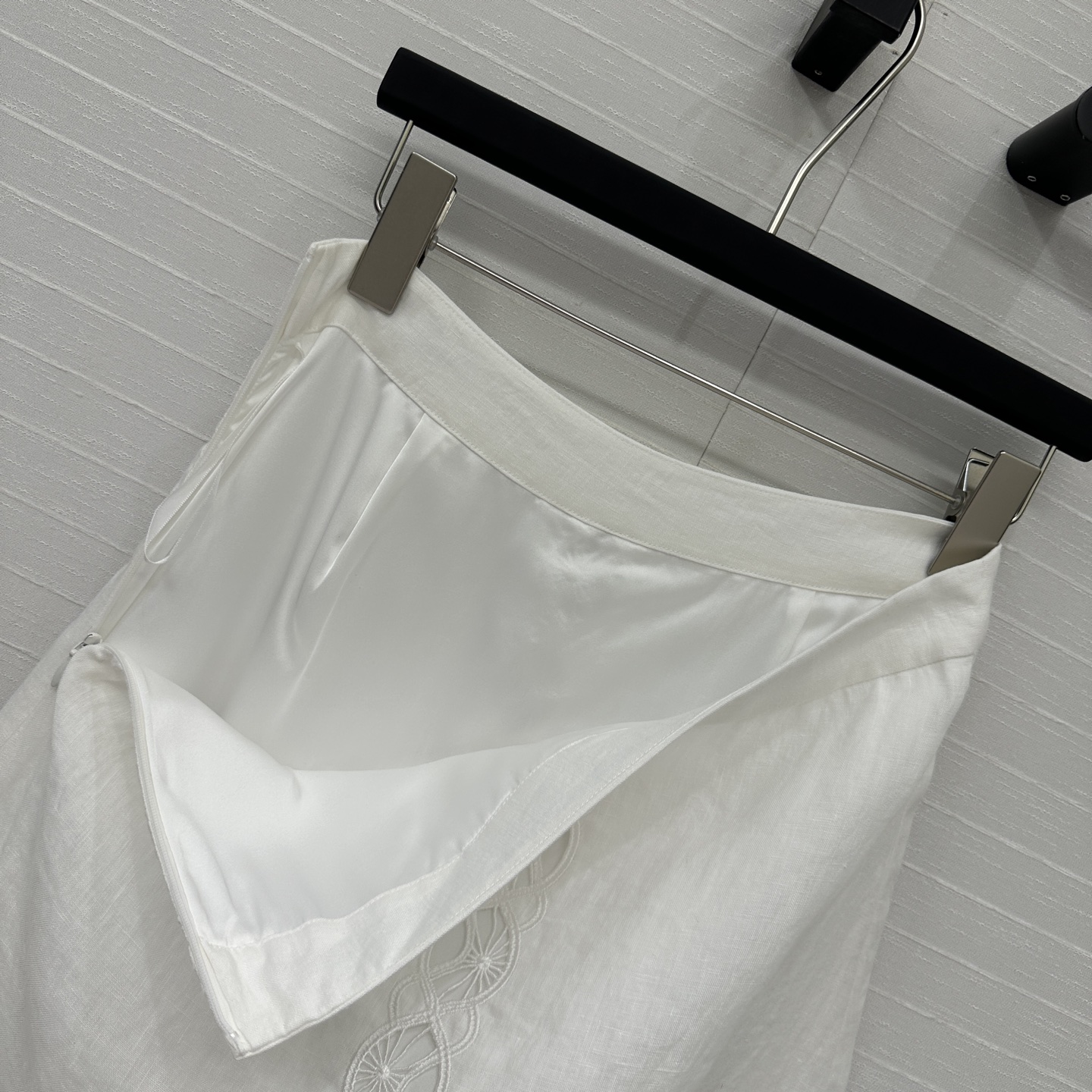 Luxury French-Style Embroidered Linen Dress: Elegant and High-Quality Women’s Suit Option - 图片 4