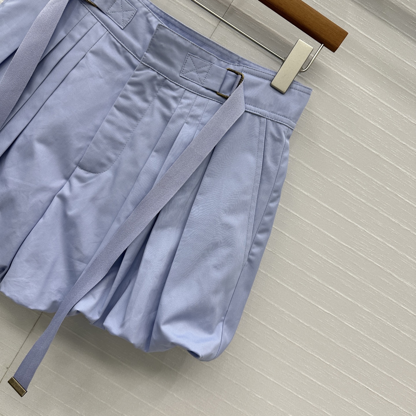 “Chlo*25 New Knitted Lantern Shorts: Glamorous Design for All Sizes” - 图片 6