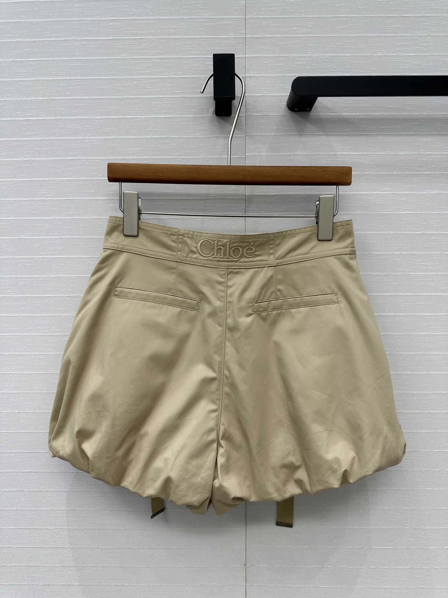 Chlo*25 New Knitted Lantern Shorts: High-Quality Glamorous Design for Women - 图片 8