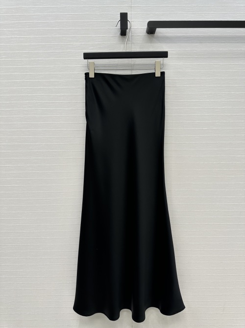 Elegant Acetate Fiber Mermaid Midi Skirt - Flattering, Versatile, and Chic 1 Elegant Acetate Fiber Mermaid Midi Skirt - Flattering, Versatile, and Chic