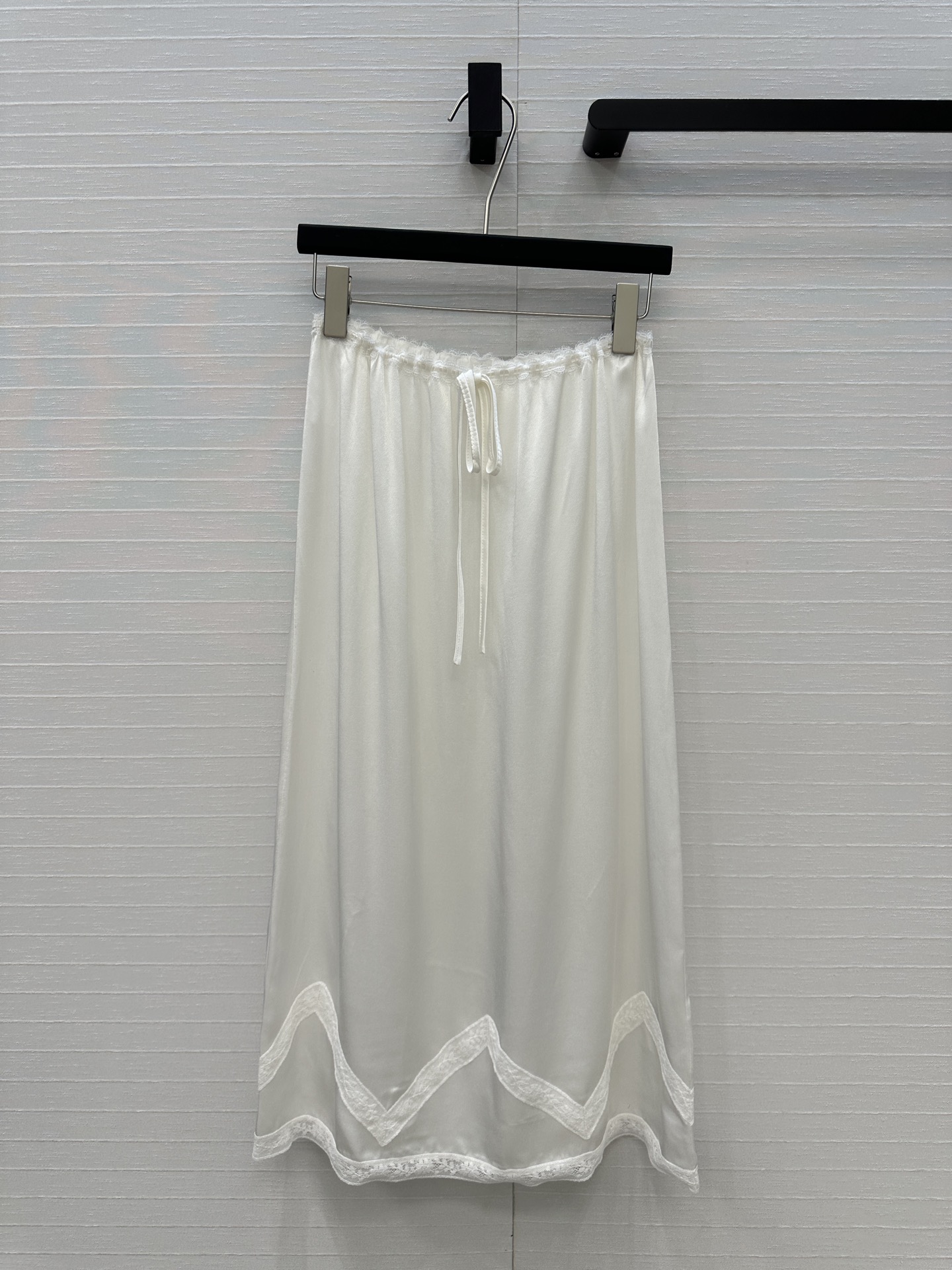 Elegant Lace Trim Midi Skirt - Romantic White Skirt with Drawstring Waist 2 i1747682054555 128 0 0
