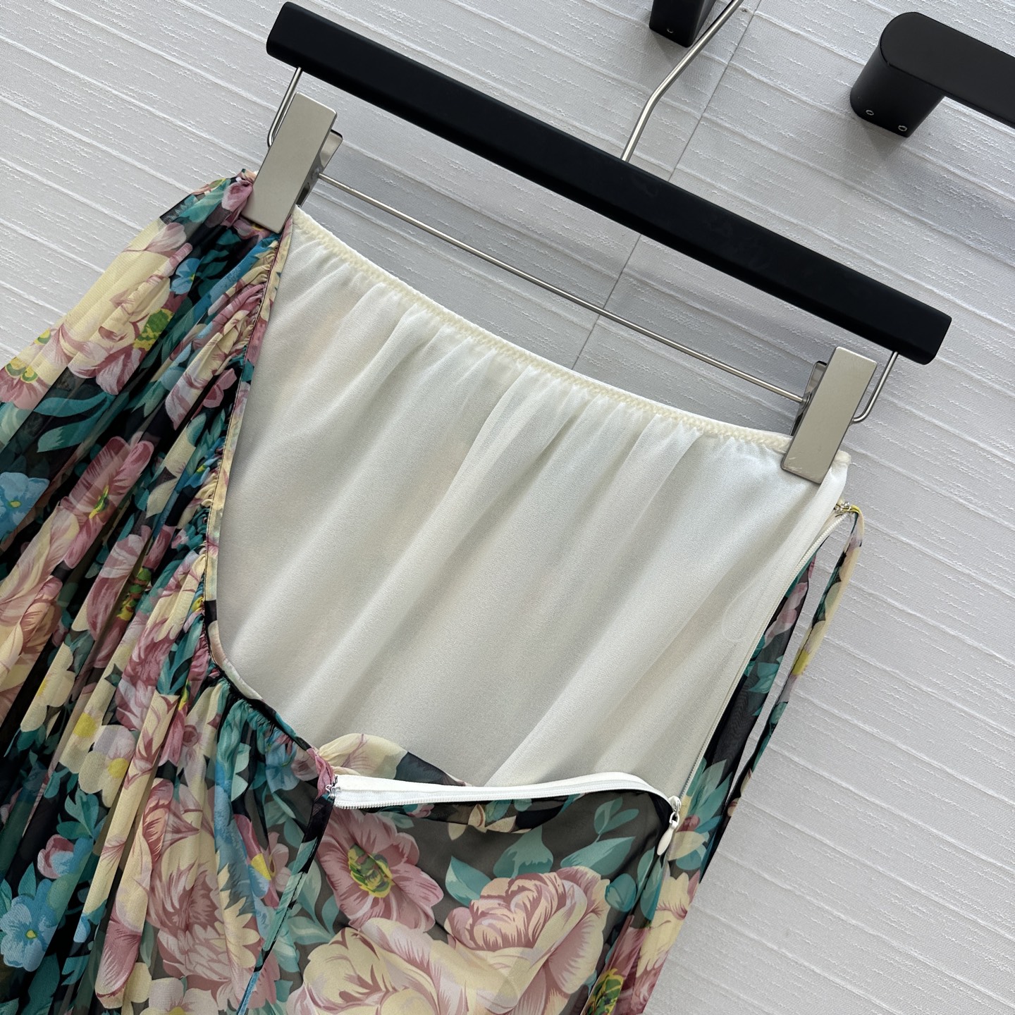 Chlo*25 Early Spring Original Female Suit: Romantic Roses and Snowflakes, Age-Reducing Design. - 图片 5