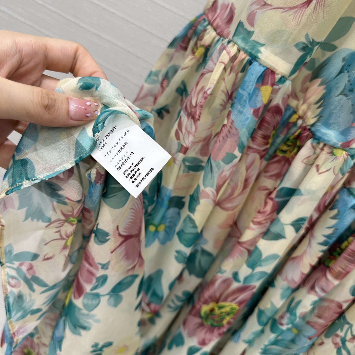 Chlo*25 Spring Dress: Romantic Roses, Snowflakes, and Elegant Design - 图片 5
