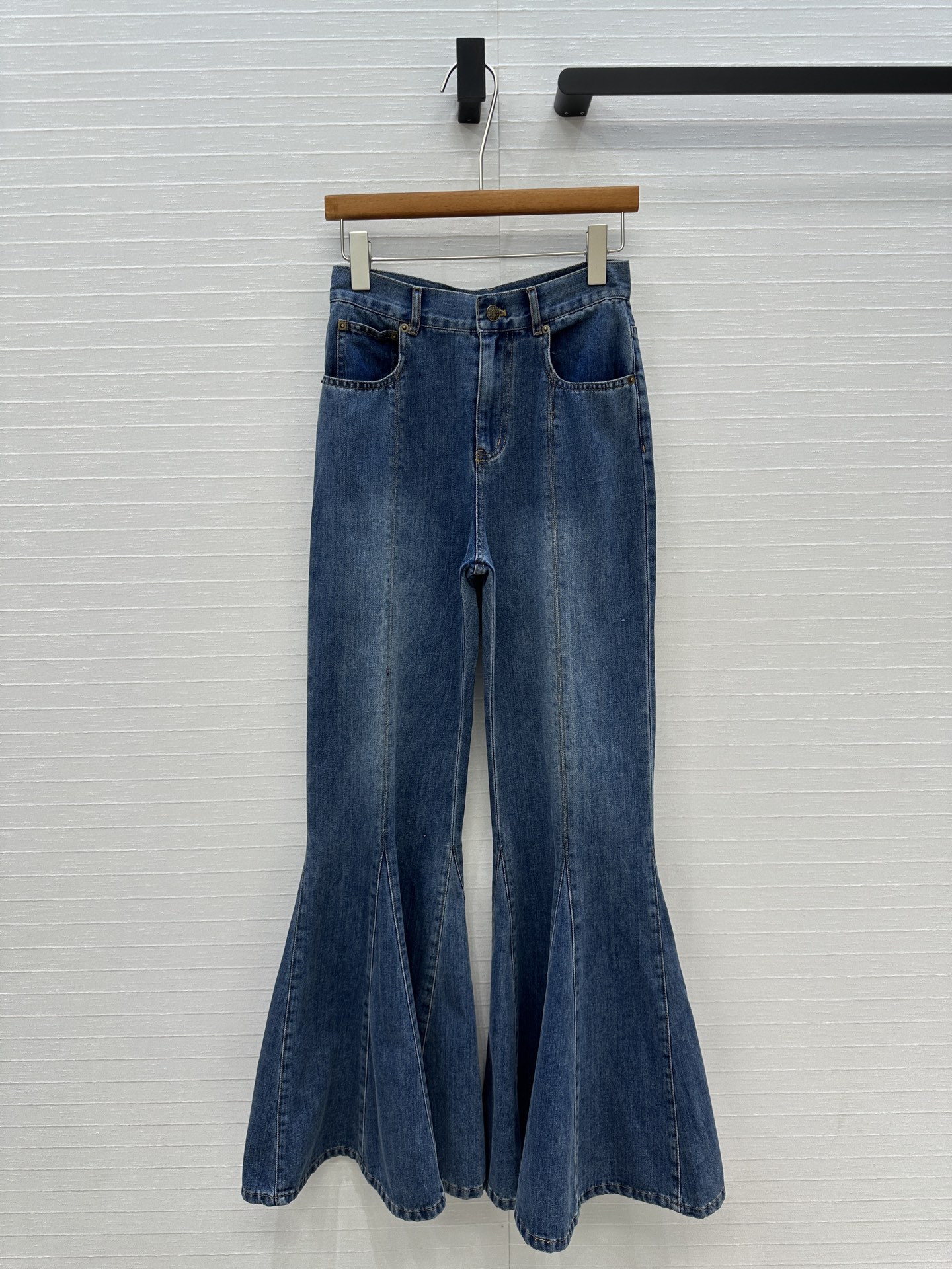 Original Chlo*25 Women’s Suit: High Street Stylist’s Choice with Unique Design - 图片 1