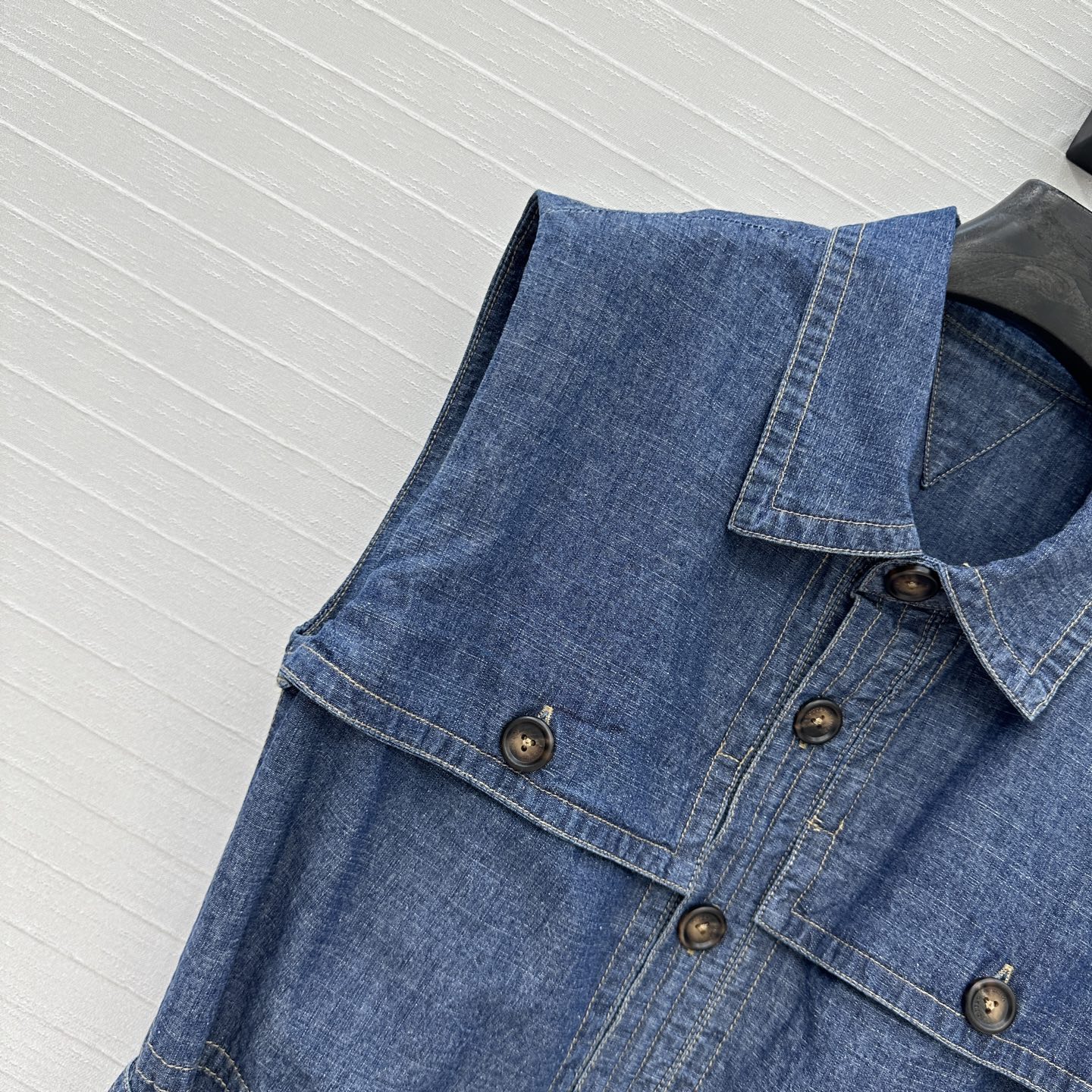 Stylish Retro-Washed Female Suit Recommendation with Elegant Design and Cash Offer - 图片 3