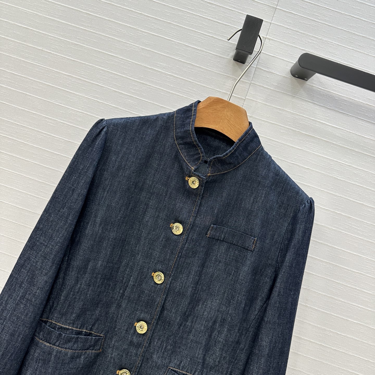 “Waterbait Cowboy Coat: Classic, Recreational Female Suit P667 with Customized Accessories” - 图片 2