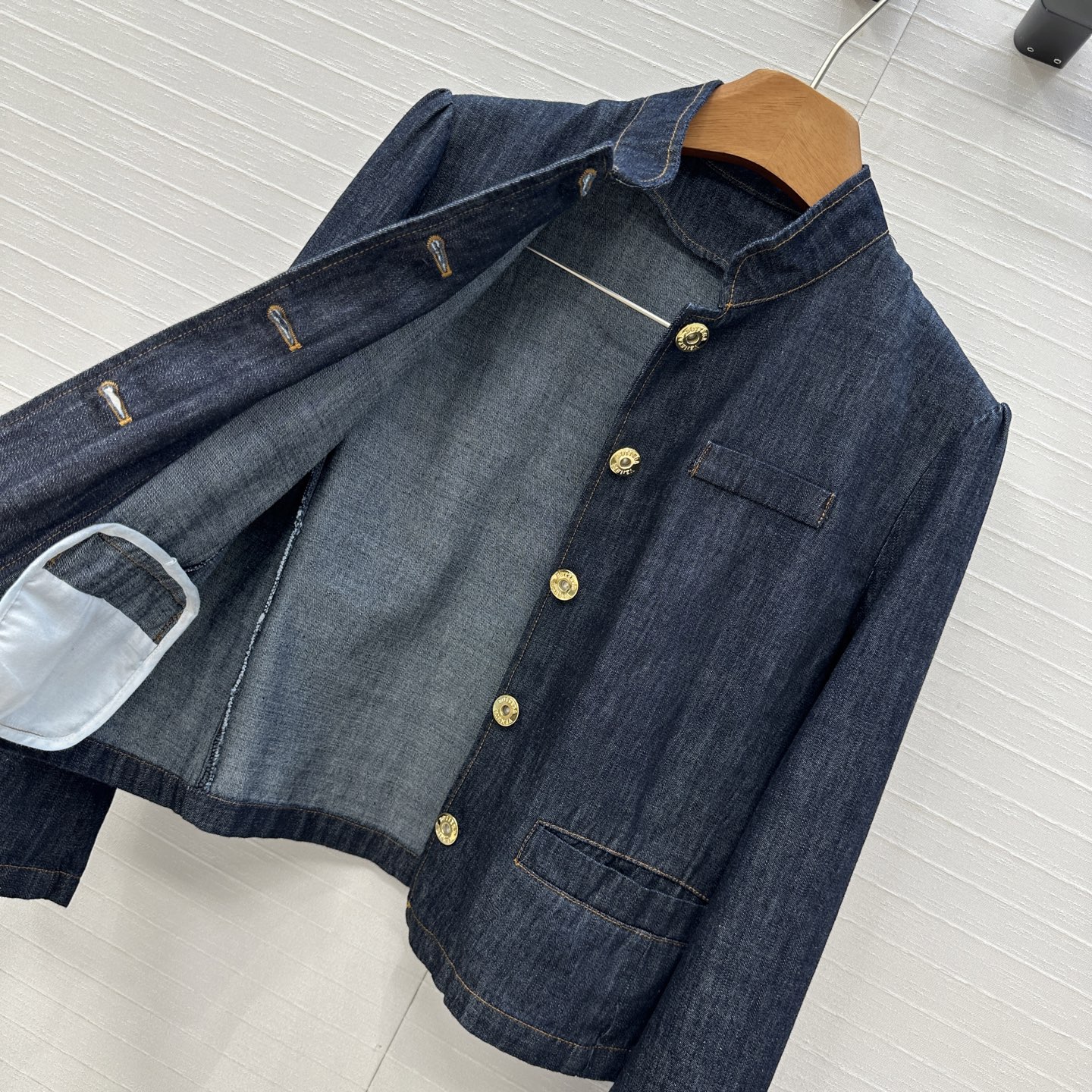 “Waterbait Cowboy Coat: Classic, Recreational Female Suit P667 with Customized Accessories” - 图片 7